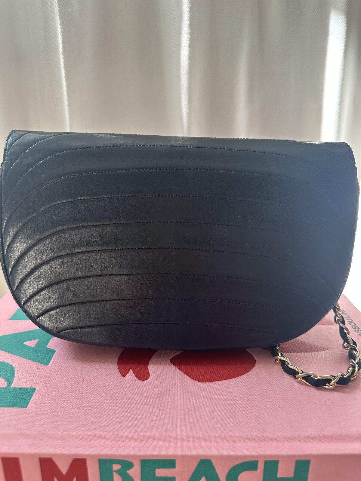 Chanel czarna vintage - obrazek 4