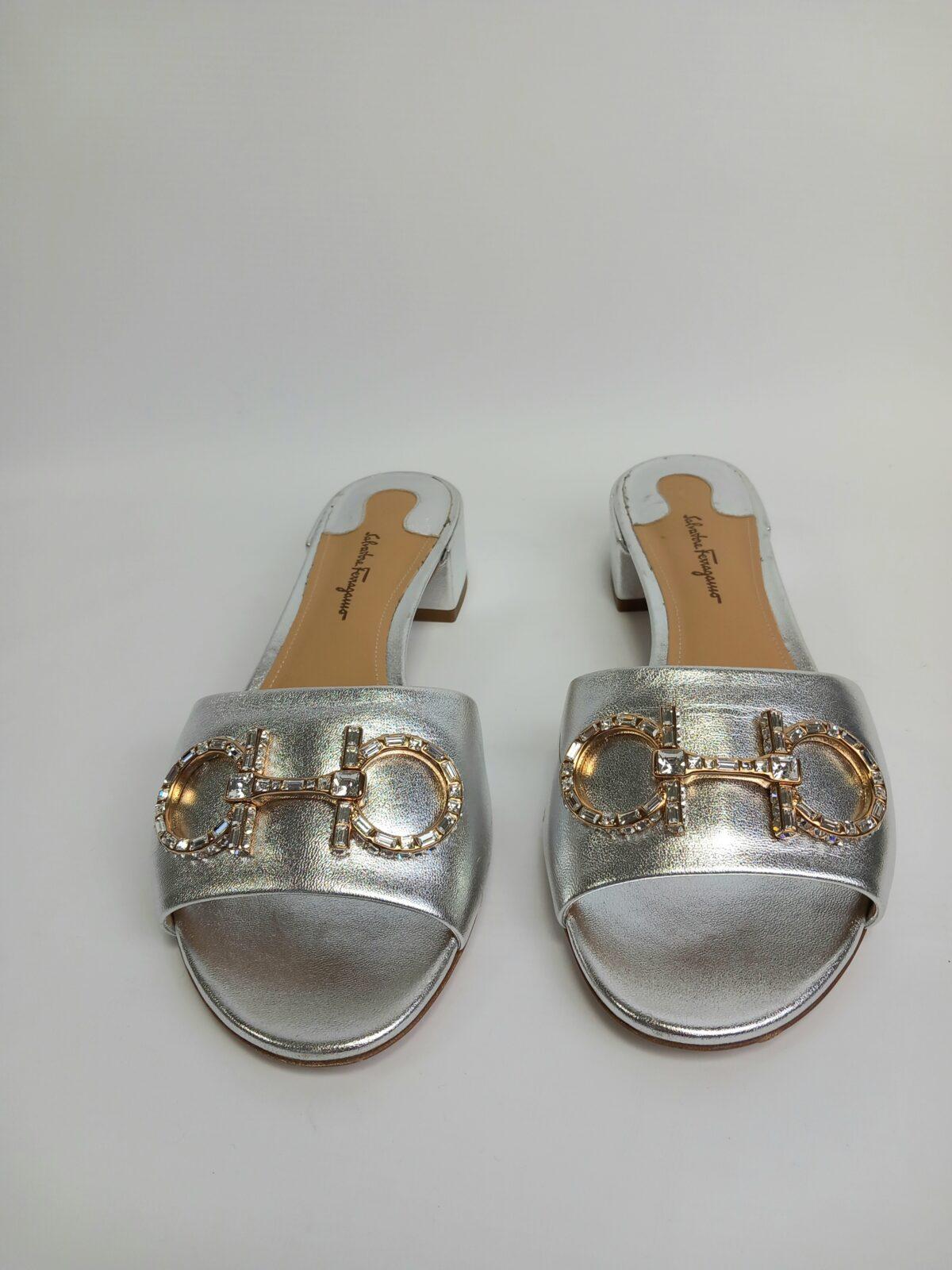 Salvatore Ferragamo srebrne klapki 36 - obrazek 2