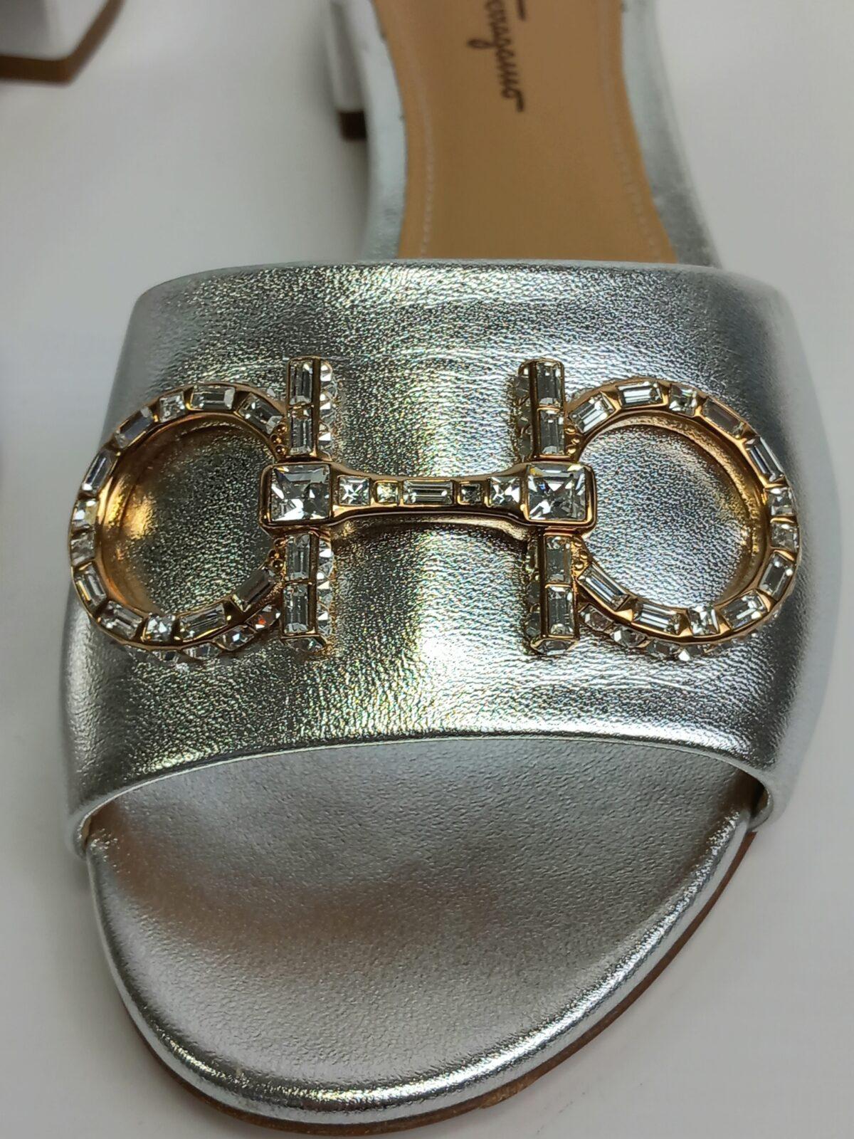 Salvatore Ferragamo srebrne klapki 36 - obrazek 5