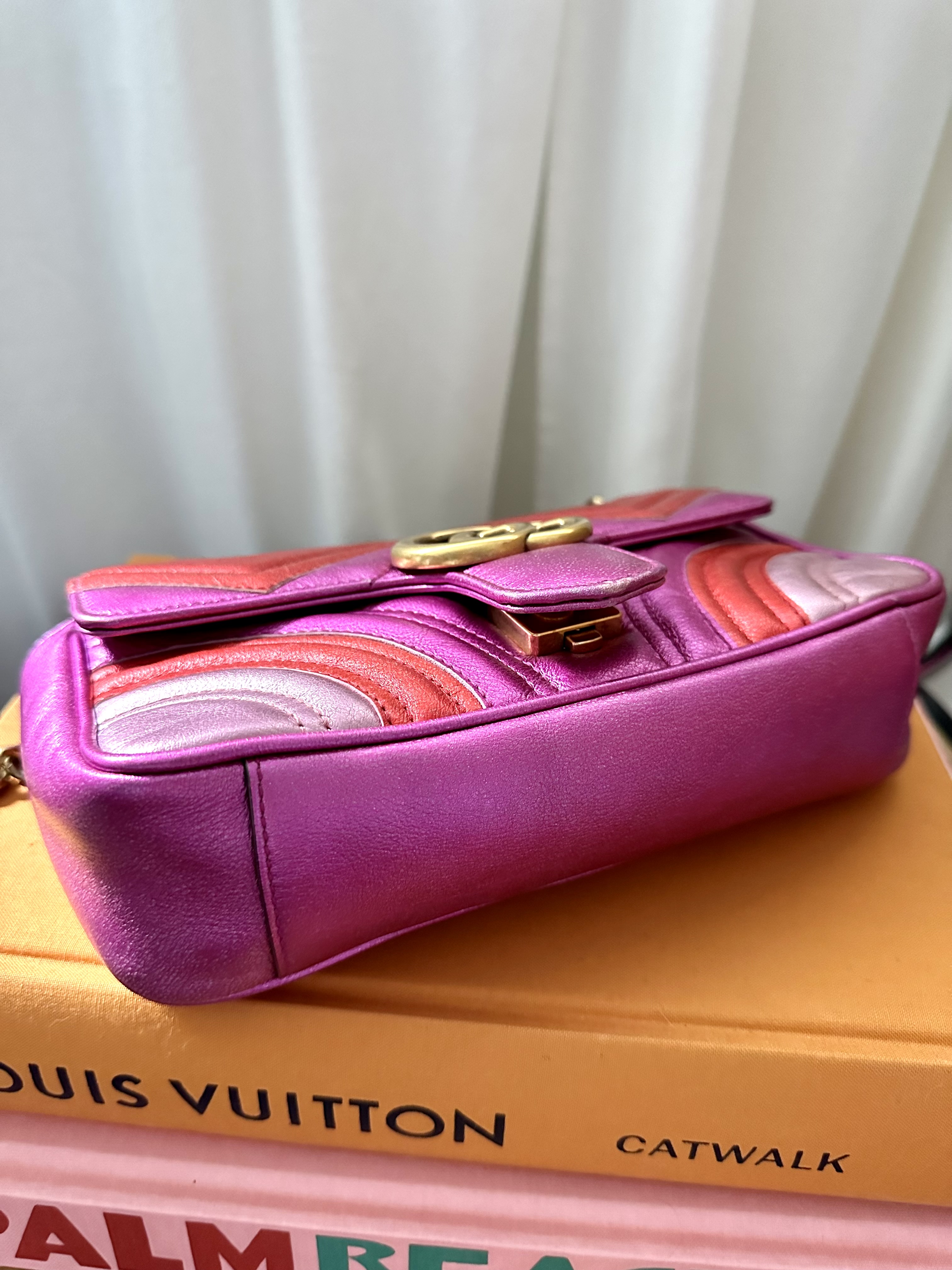 Gucci Marmont teczowa torebka - obrazek 4