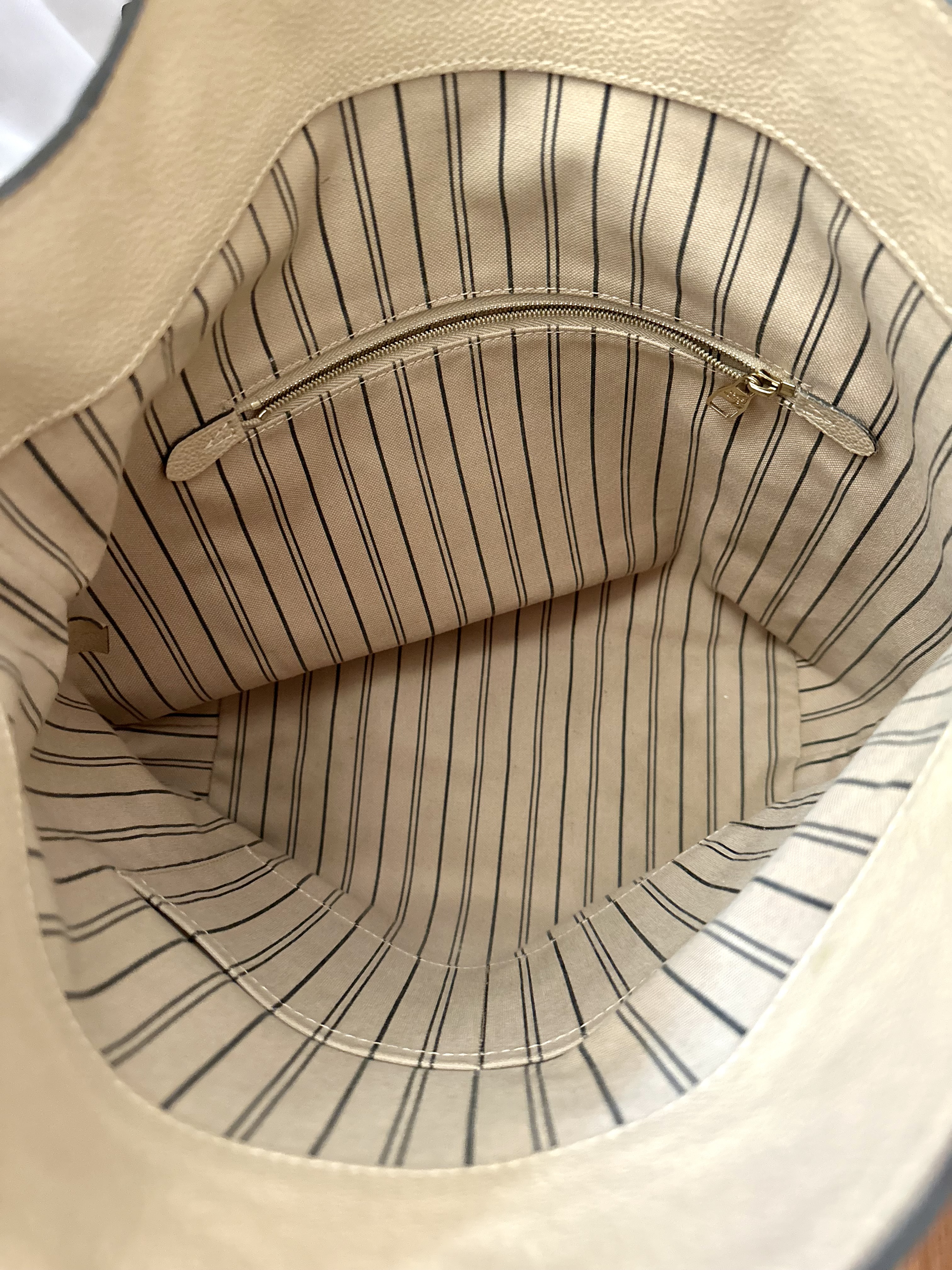 Louis Vuitton Melie torebka - obrazek 5