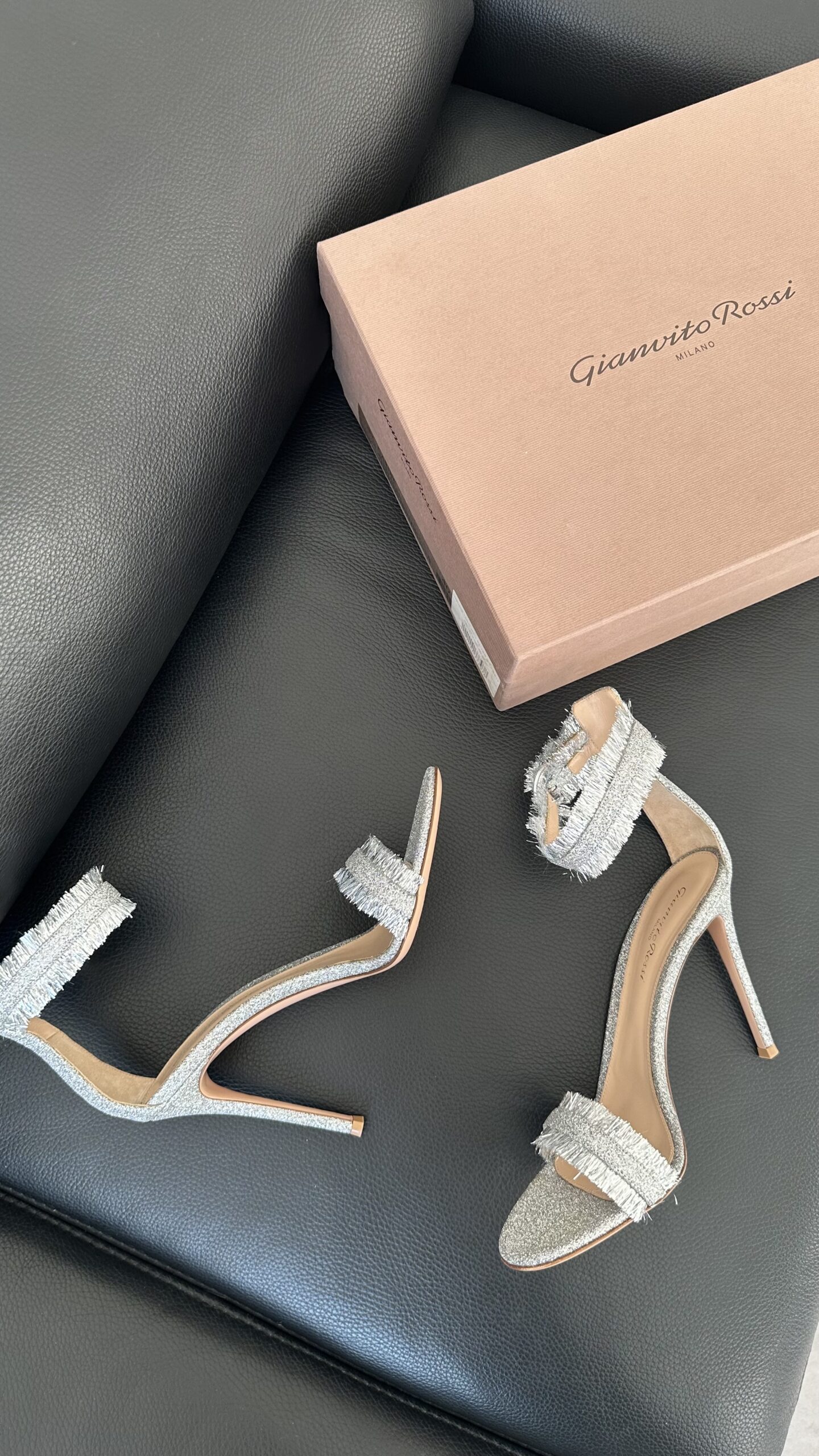 Gianvito Rossi sandały srebrne 40 - obrazek 4