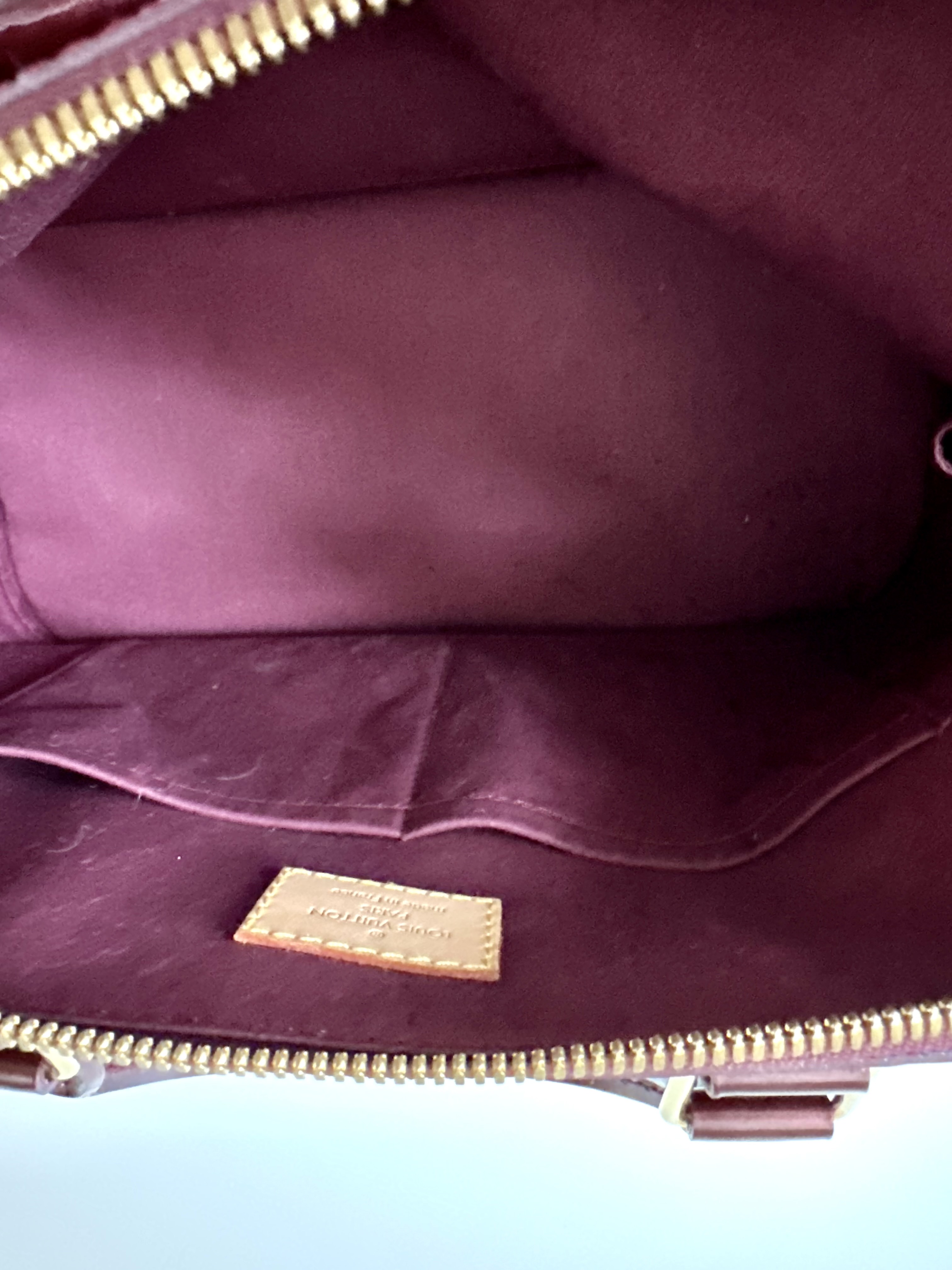 Louis Vuitton Alma vernis lakierowana torebka kuferek - obrazek 2