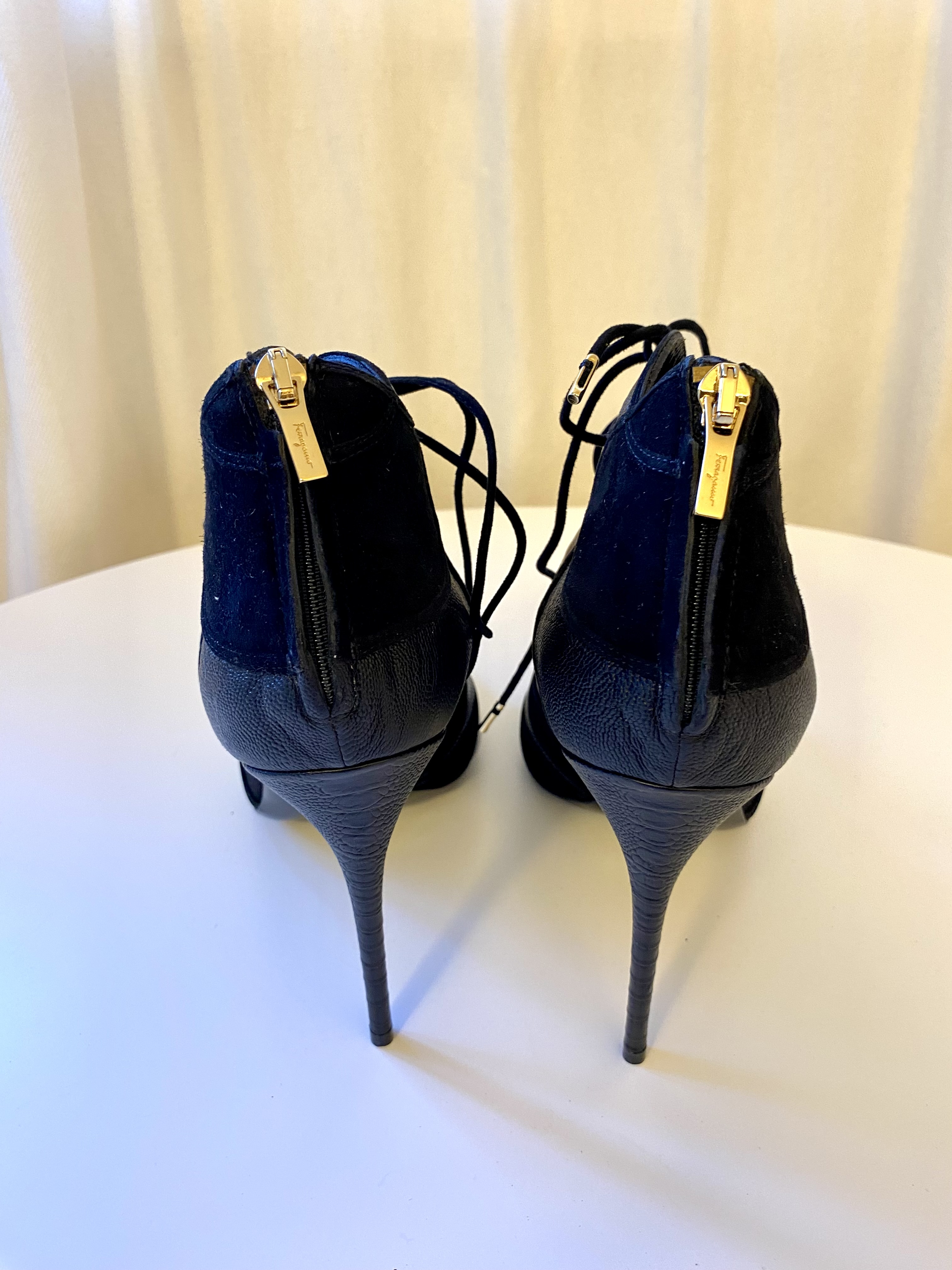 Salvatore Ferragamo szpilki 40 - obrazek 3