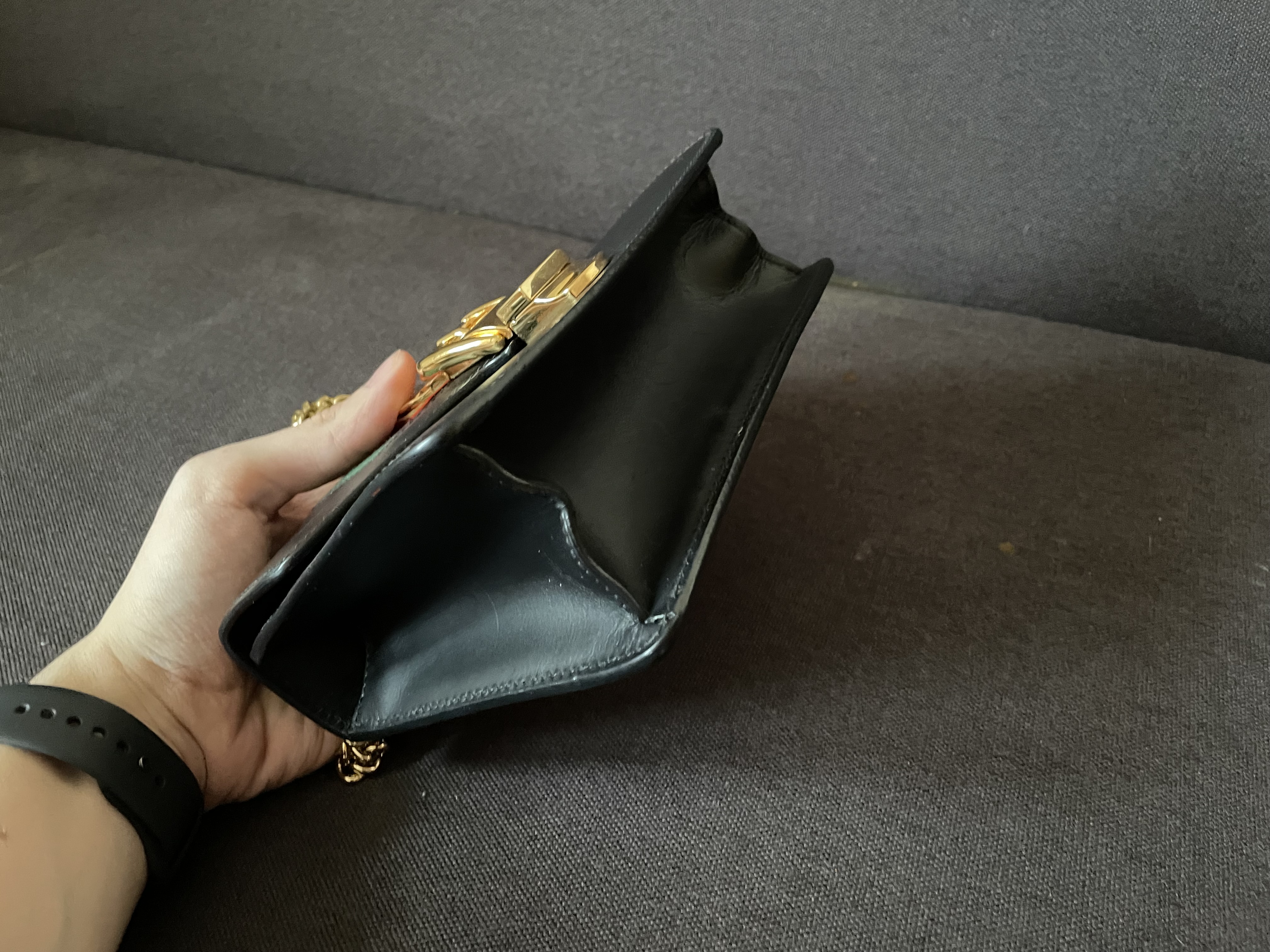 Gucci Sylvie mini czarna torebka - obrazek 3