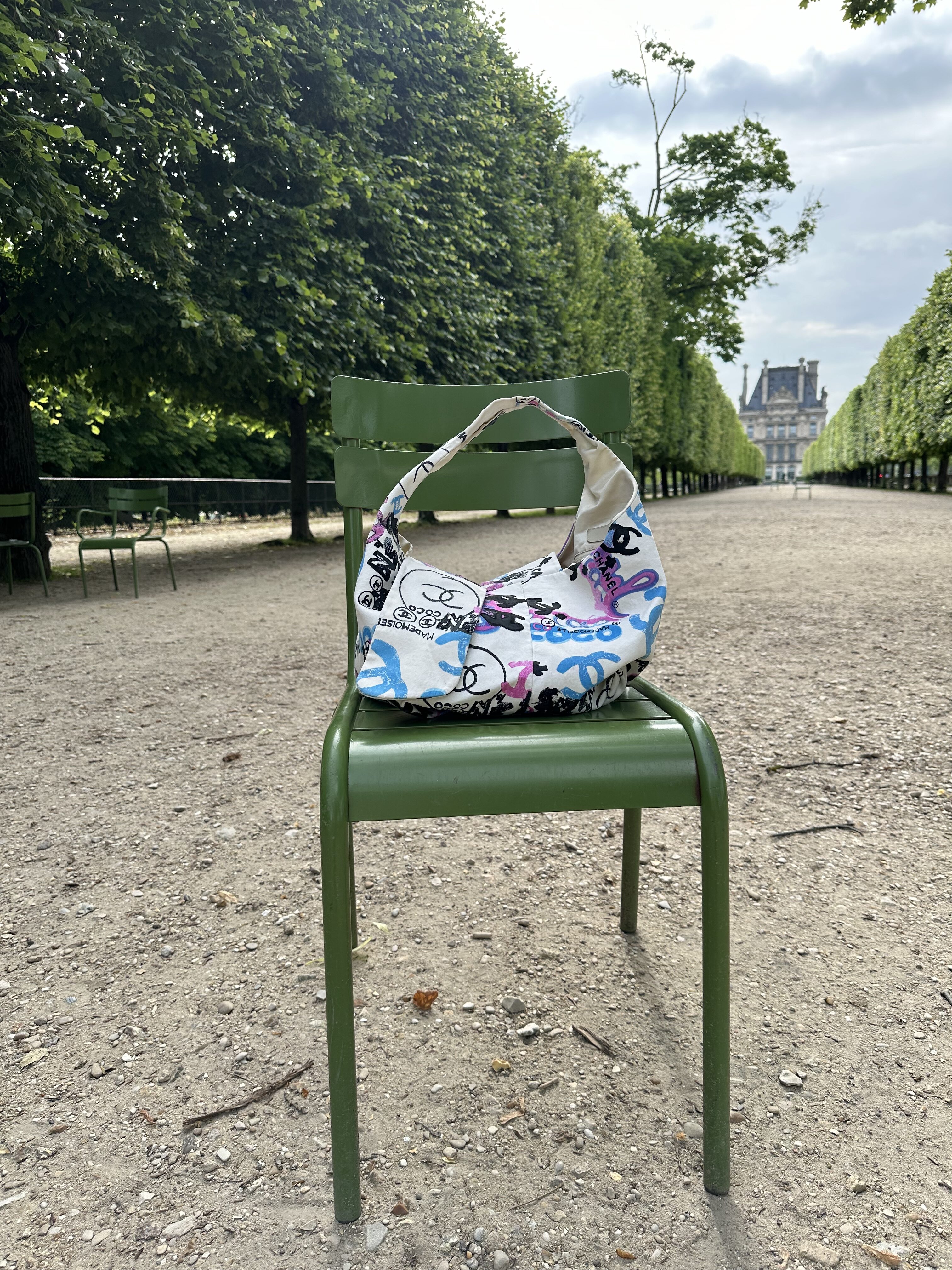 Chanel vintage materiałowa torebka graffiti - obrazek 7