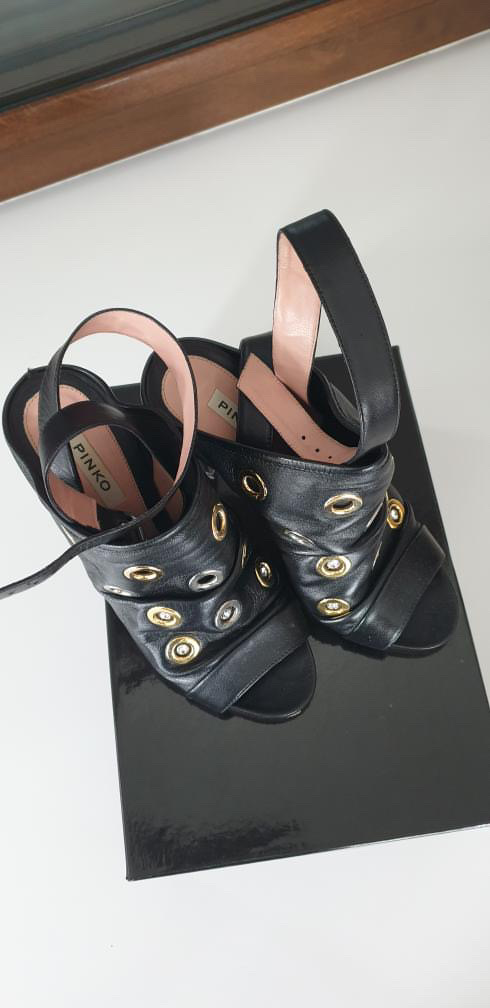 Pinko czarne sandały 39 - obrazek 3