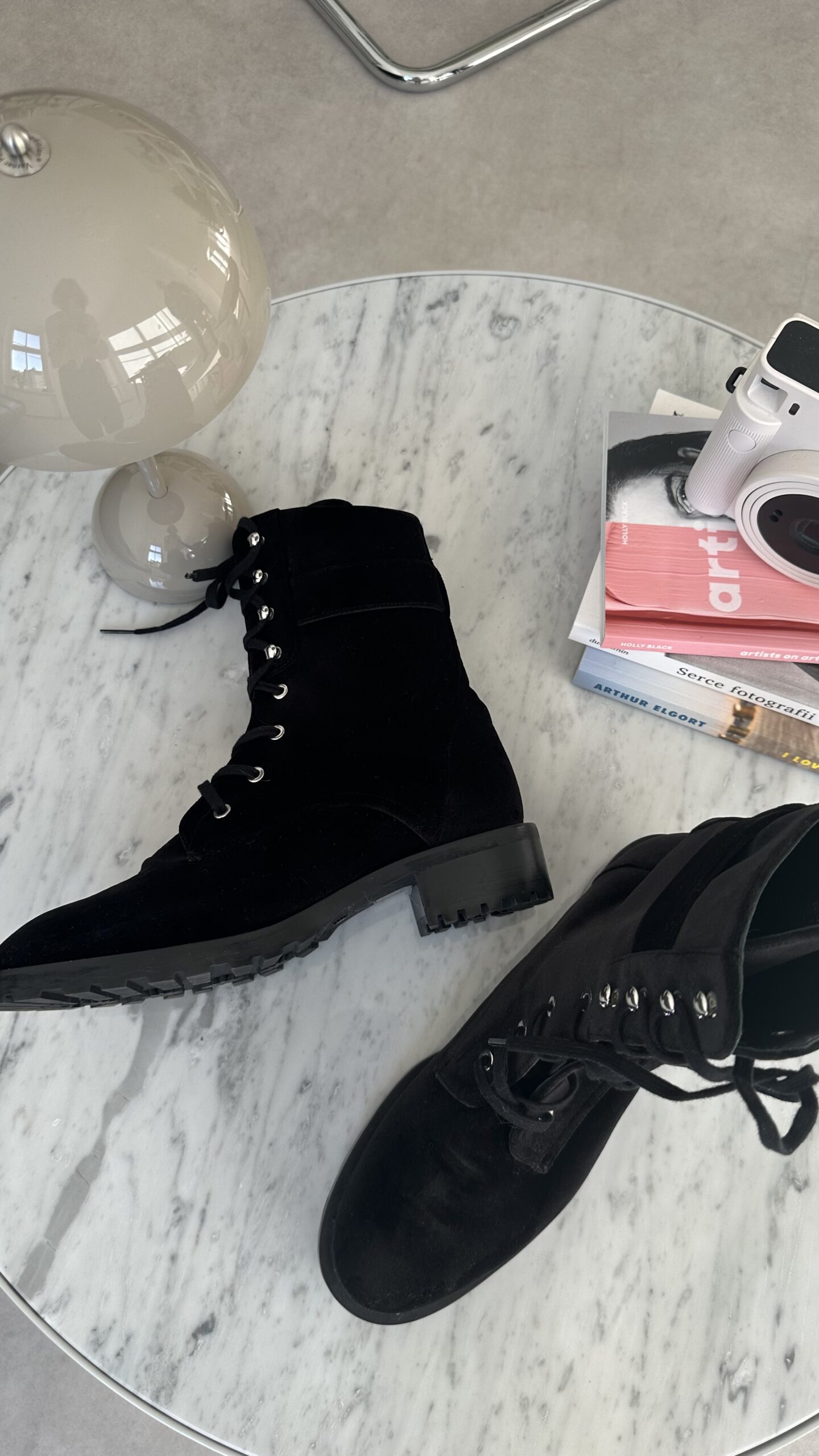 Stuart Weitzman czarne aksamitne botki 40 - obrazek 4