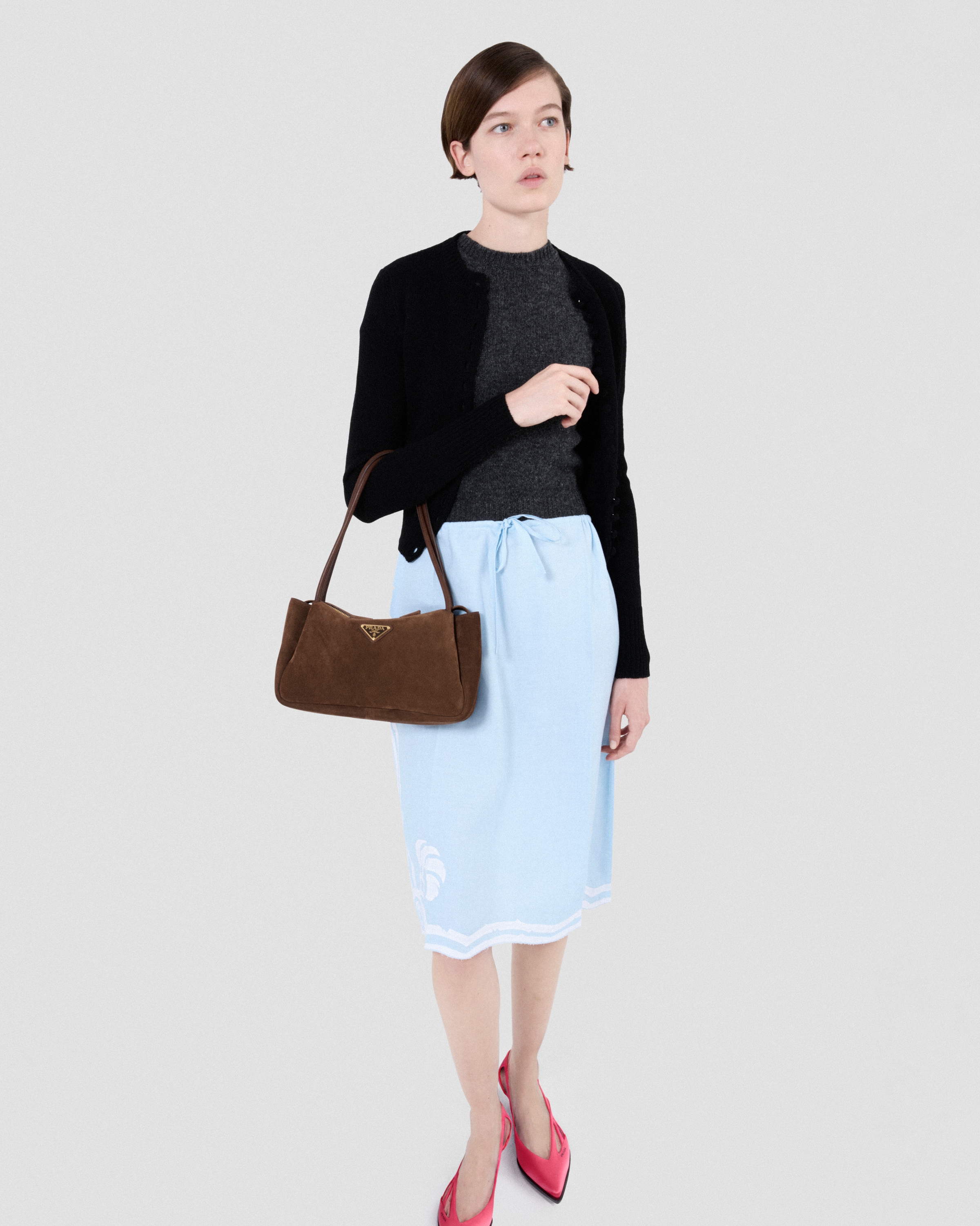 Prada czekoladowa zamszowa torebka - obrazek 3