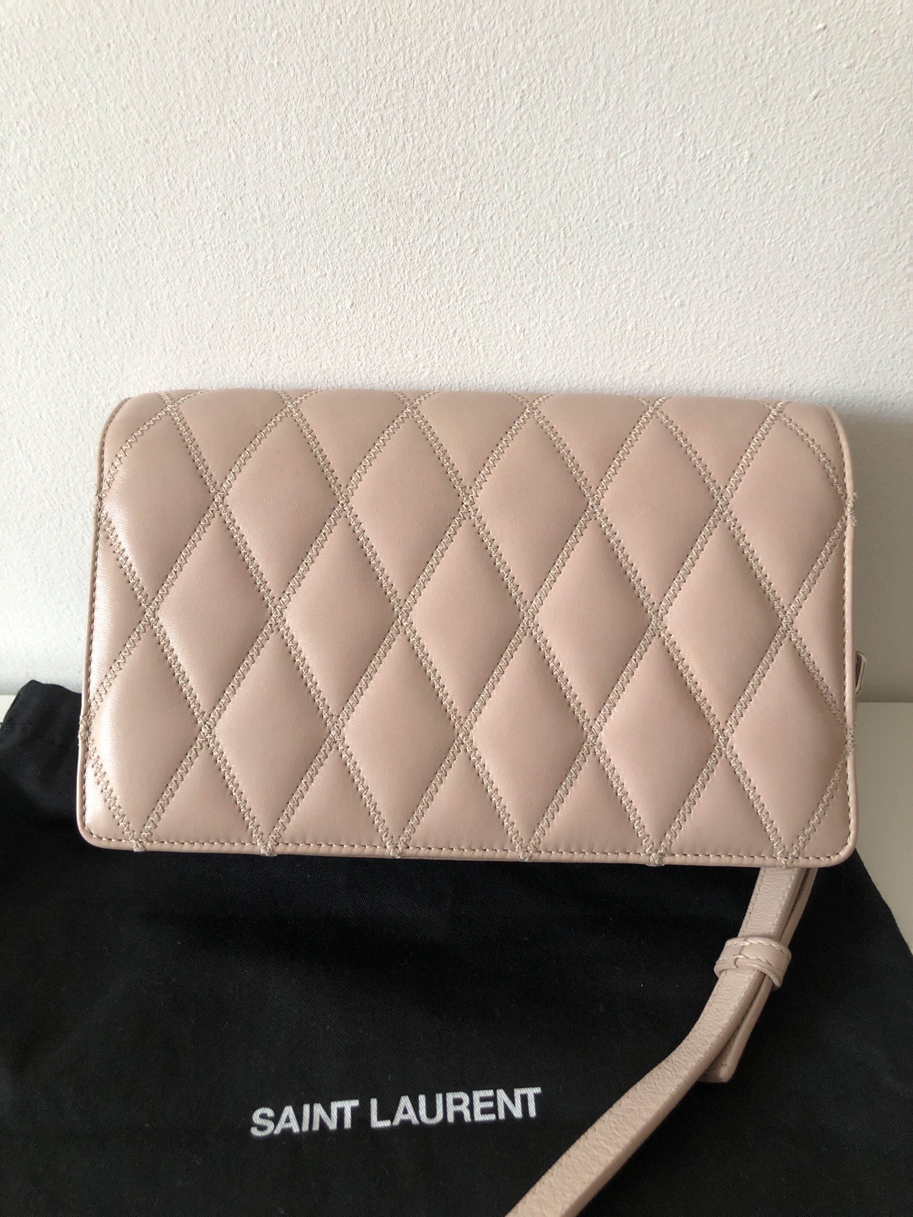 SAINT LAURENT Angie Quilted Crossbody Bag – torebka - obrazek 4