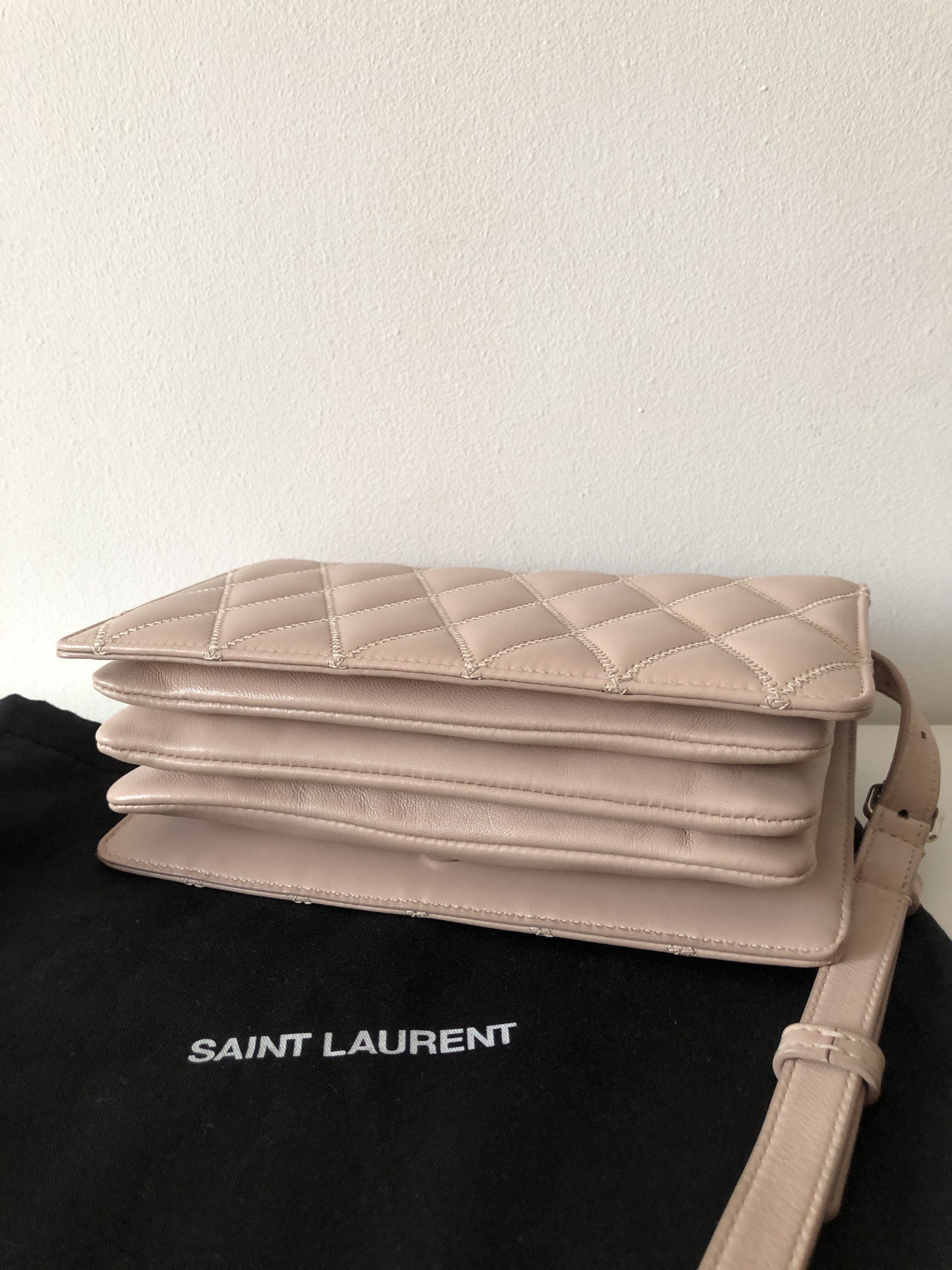 SAINT LAURENT Angie Quilted Crossbody Bag – torebka - obrazek 5