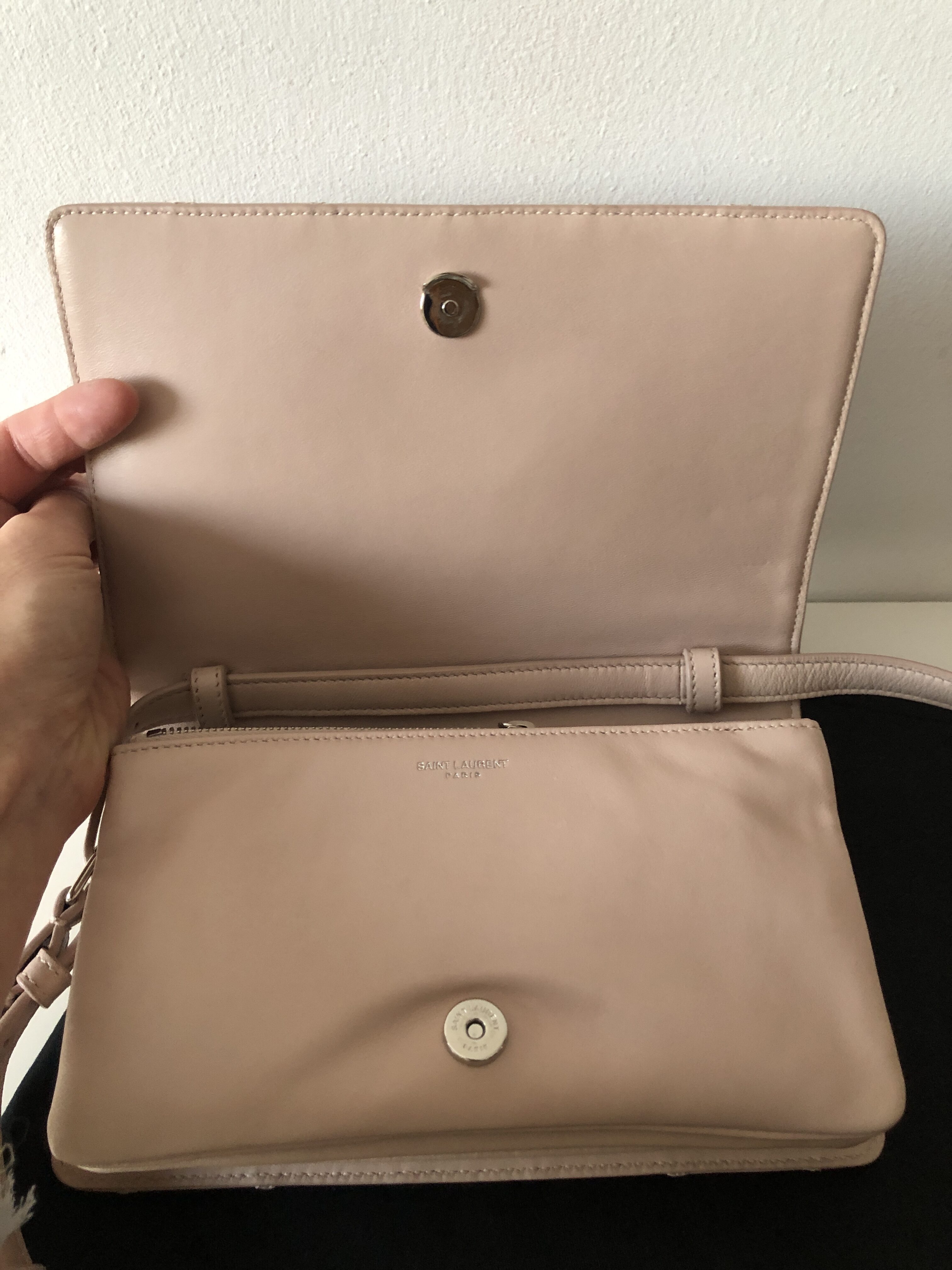 SAINT LAURENT Angie Quilted Crossbody Bag – torebka - obrazek 9