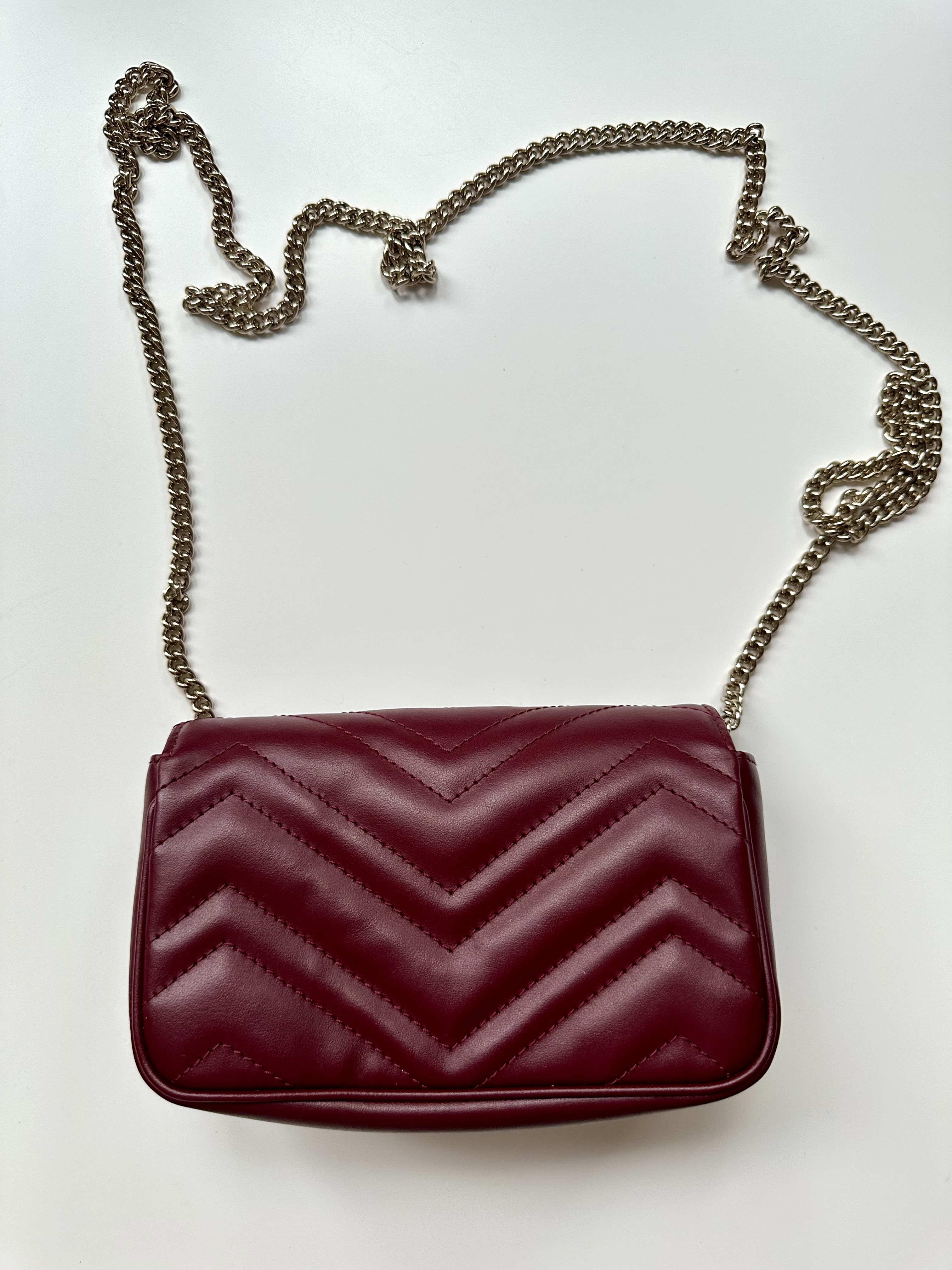 Gucci marmont mini bordowa torebka - obrazek 2