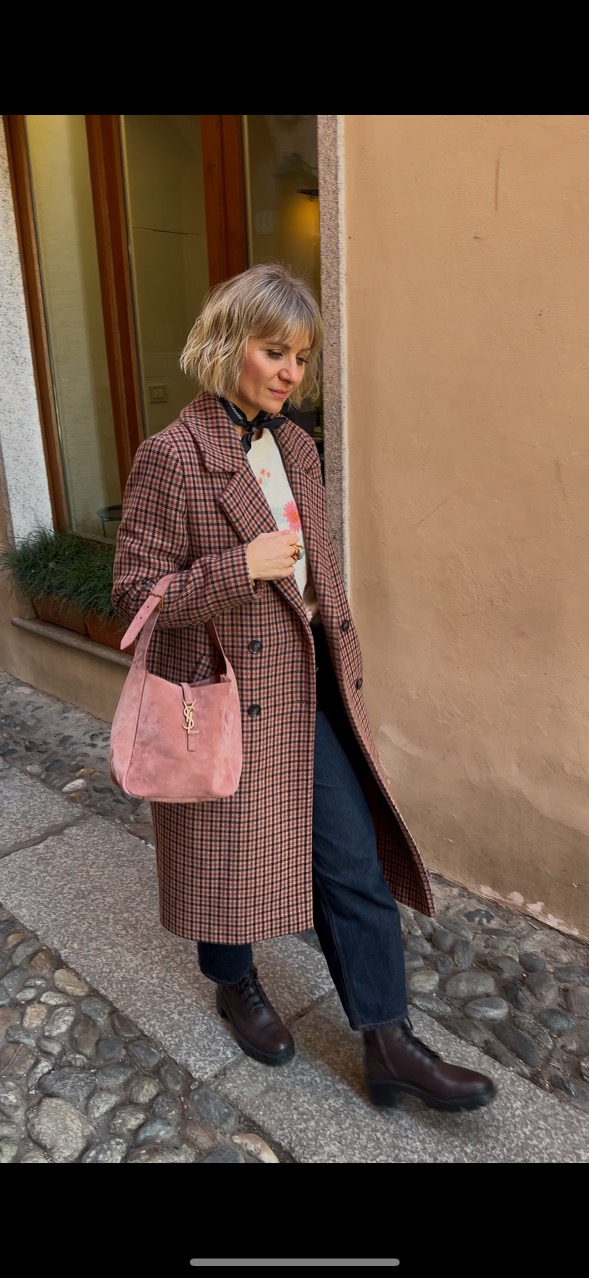 Saint Laurent Le 5 Á 7 zamszowa torebka - obrazek 6