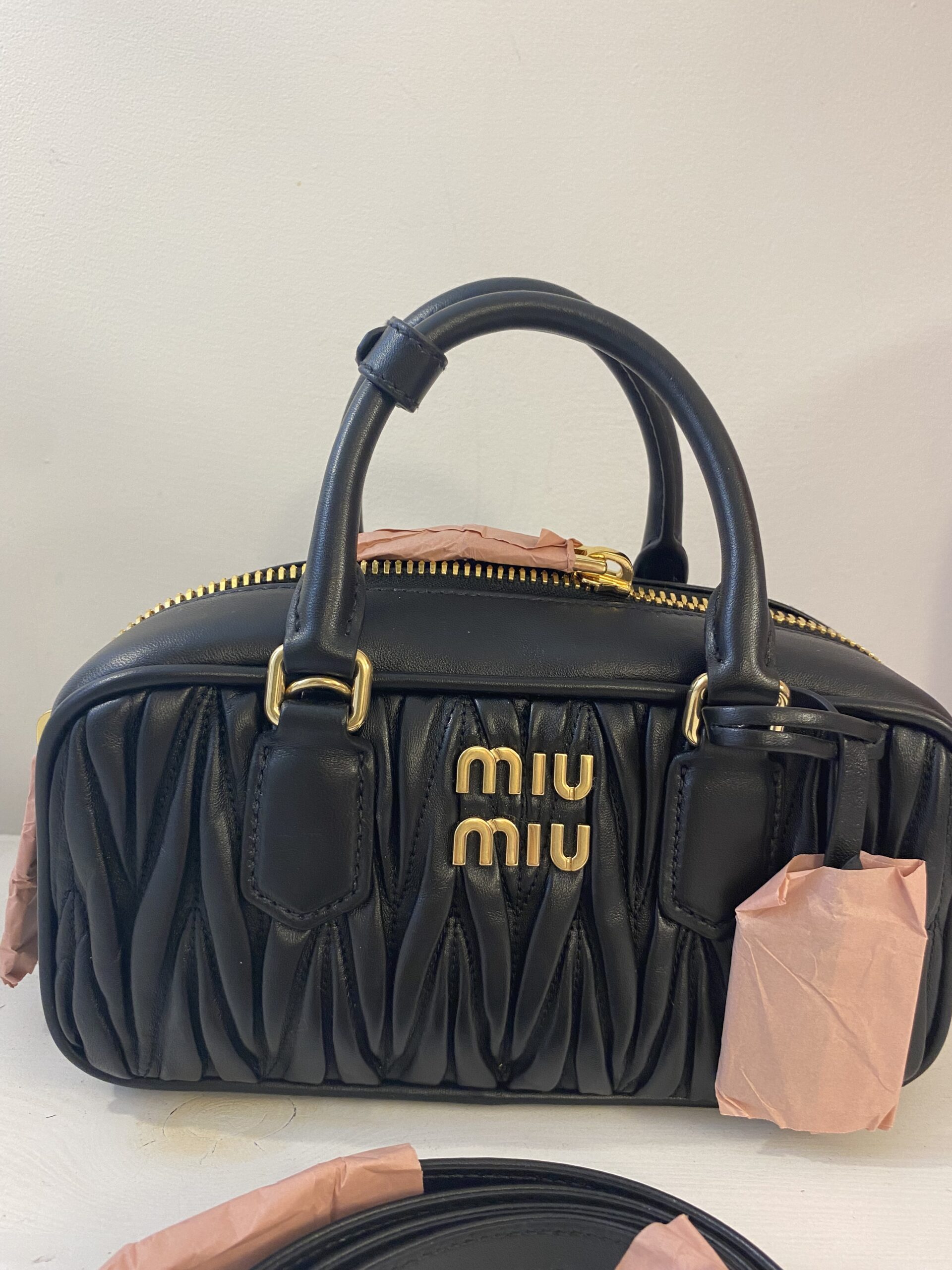 Miu Miu Arcadie matelasse nappa czarna - obrazek 2