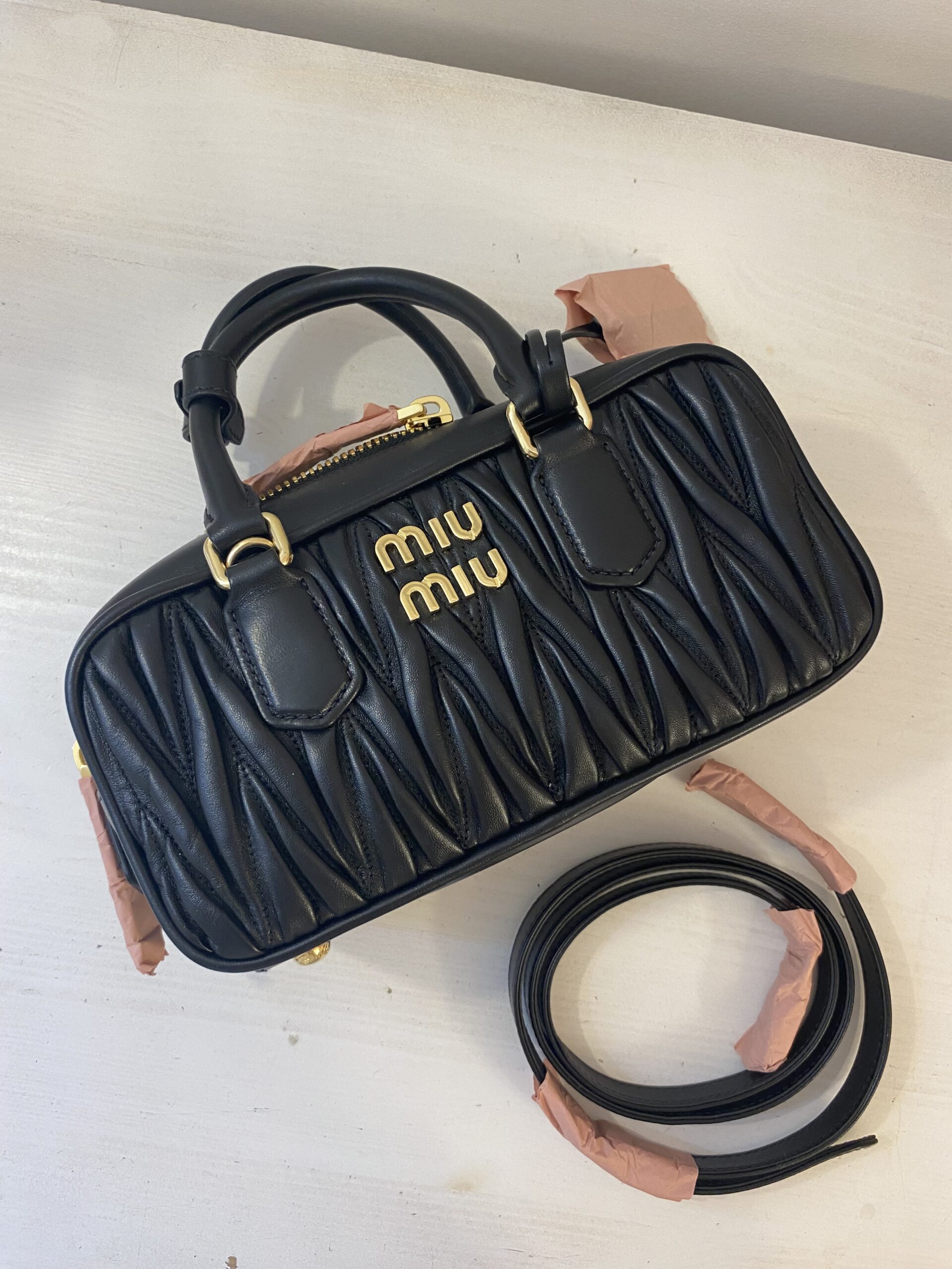 Miu Miu Arcadie matelasse nappa czarna - obrazek 5