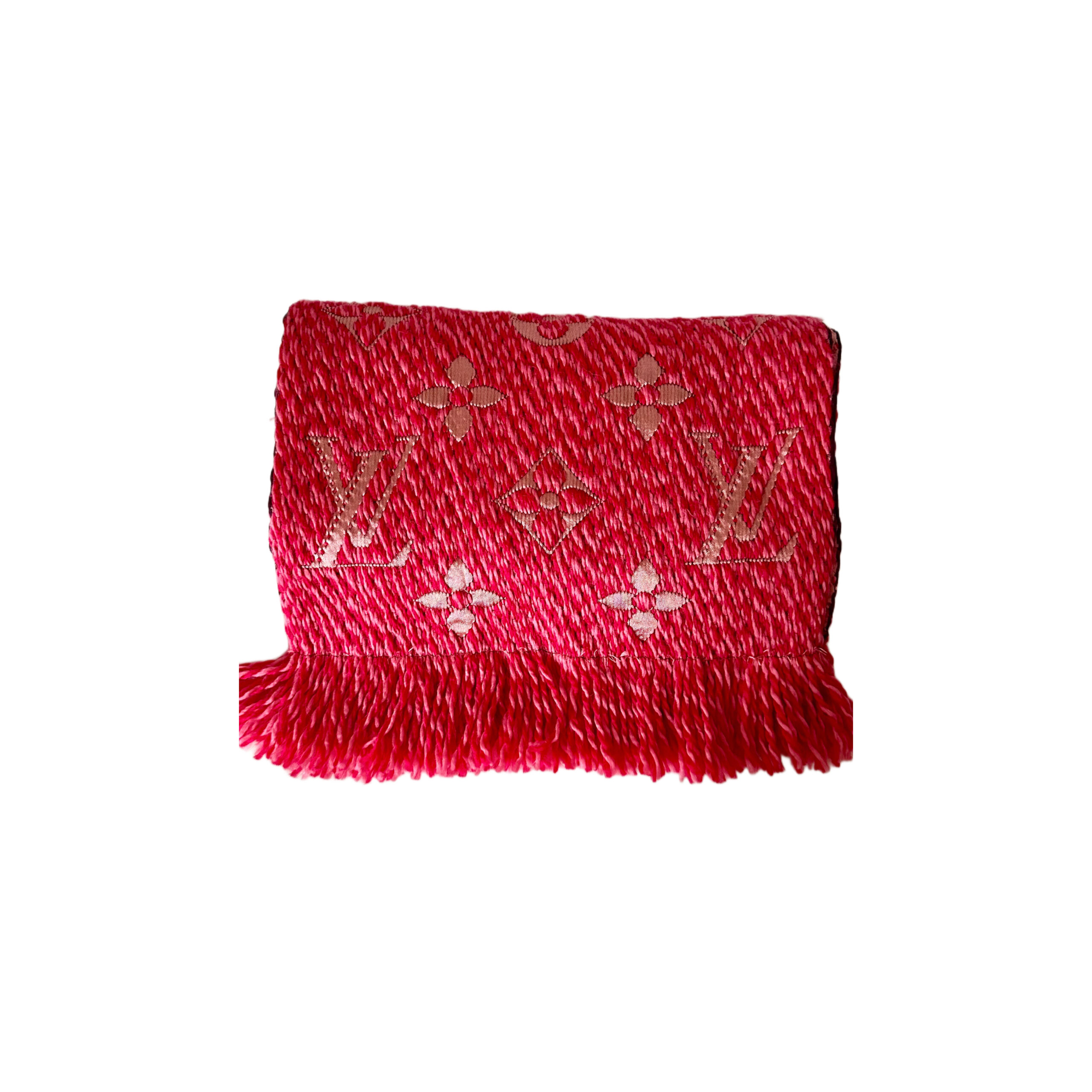 Louis Vuitton malinowy wełniany szal