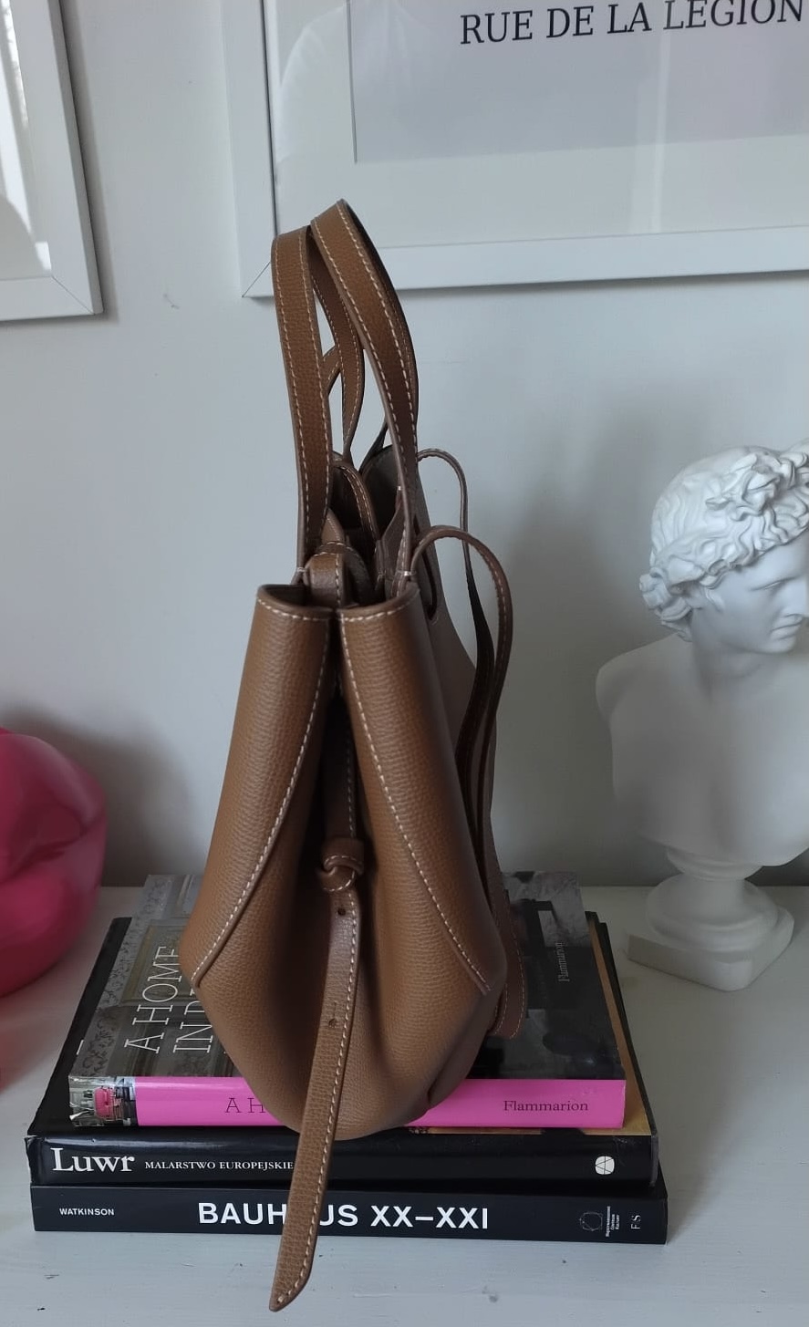 Polene Cyme mini torebka w kolorze toffi - obrazek 2