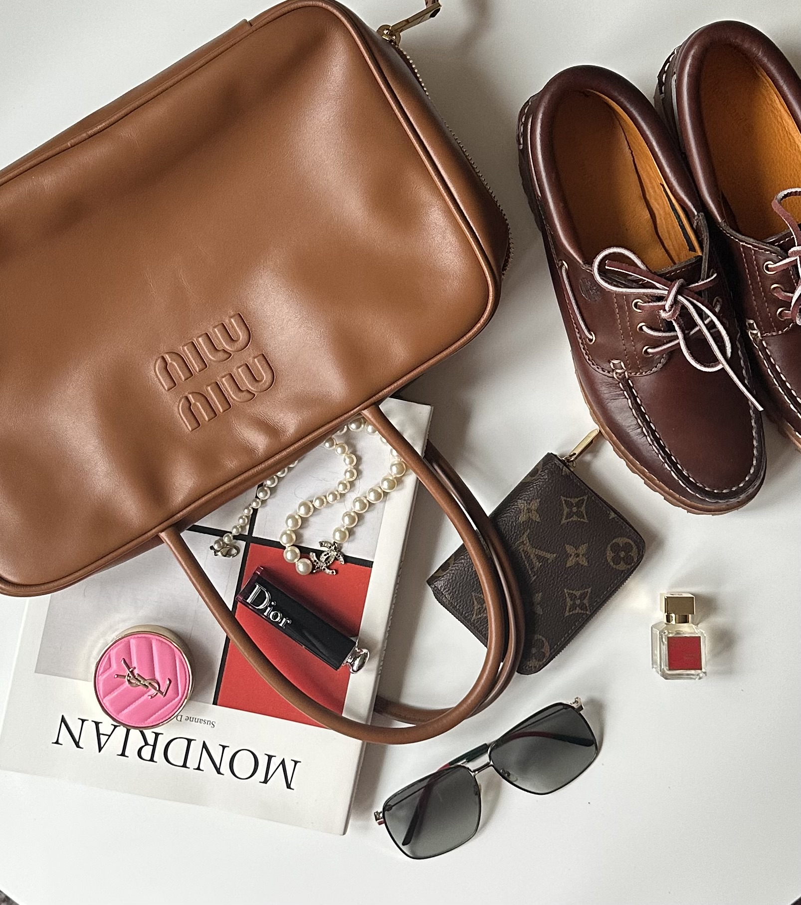 Miu Miu Beau bag skórzana torebka w kolorze camel - obrazek 9