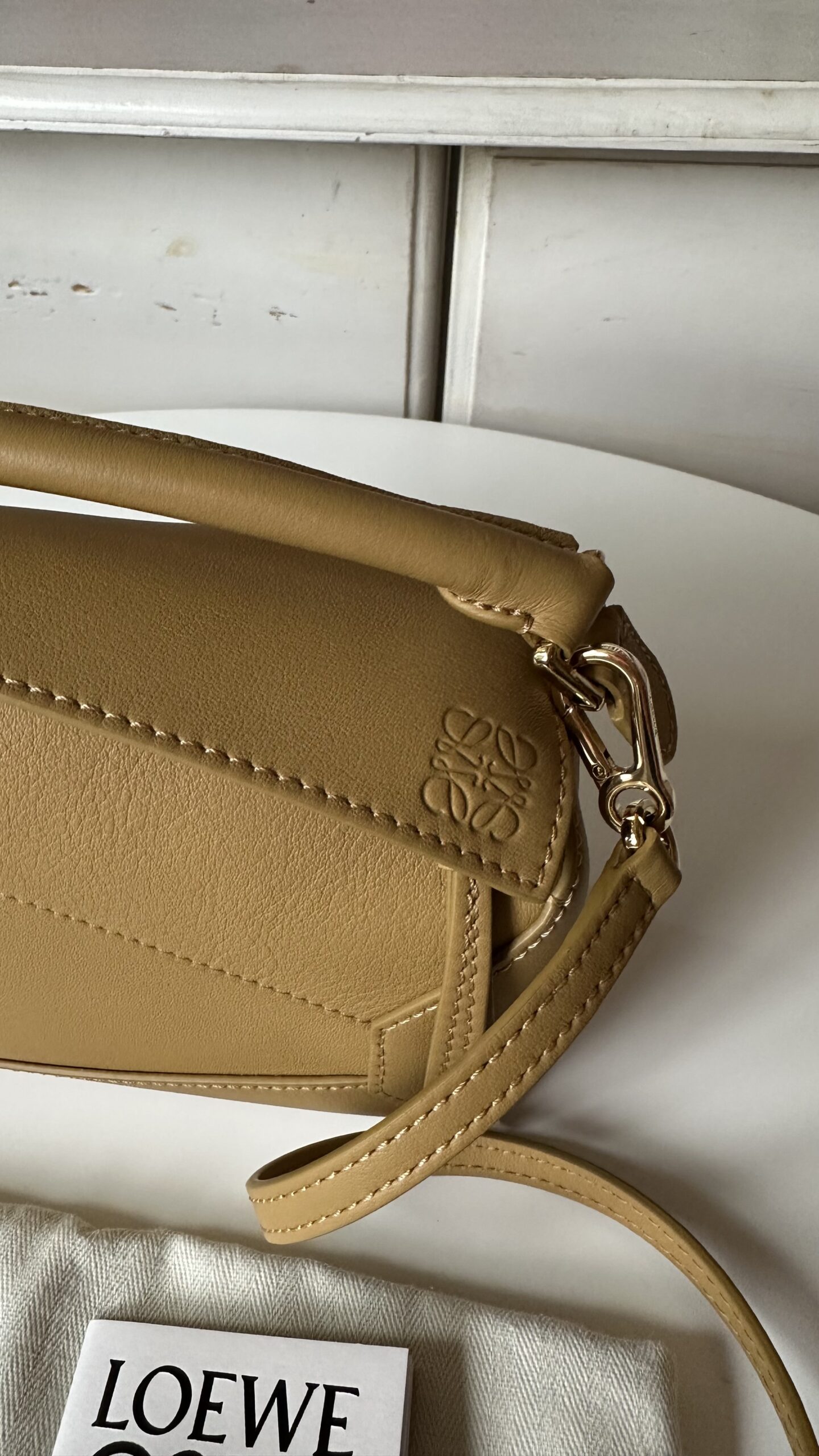 Loewe puzzle torebka w kolorze miodowym - obrazek 3