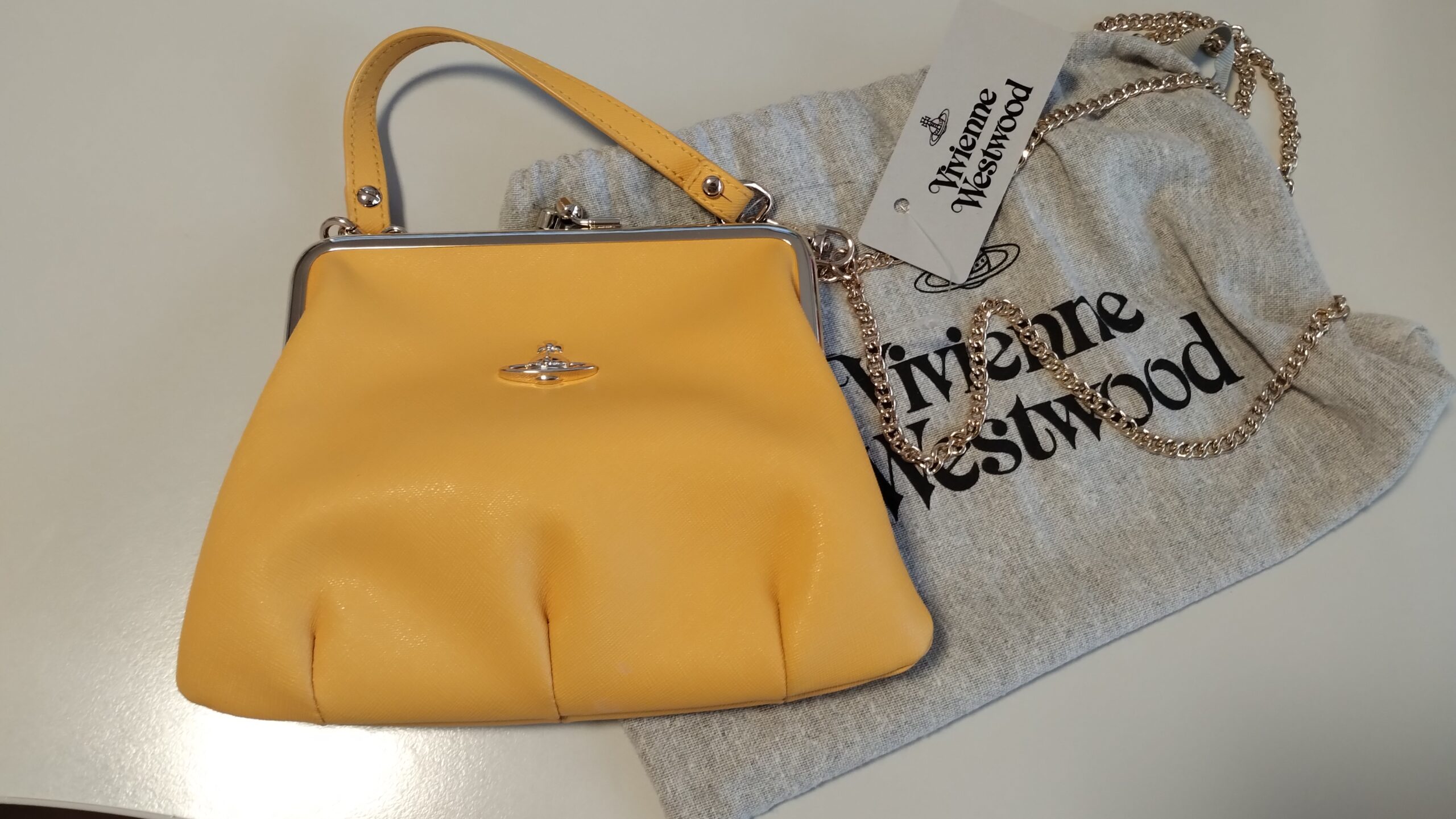 Torebka skórzana - Granny Frame Purse marki Vivienne Westwood - obrazek 3