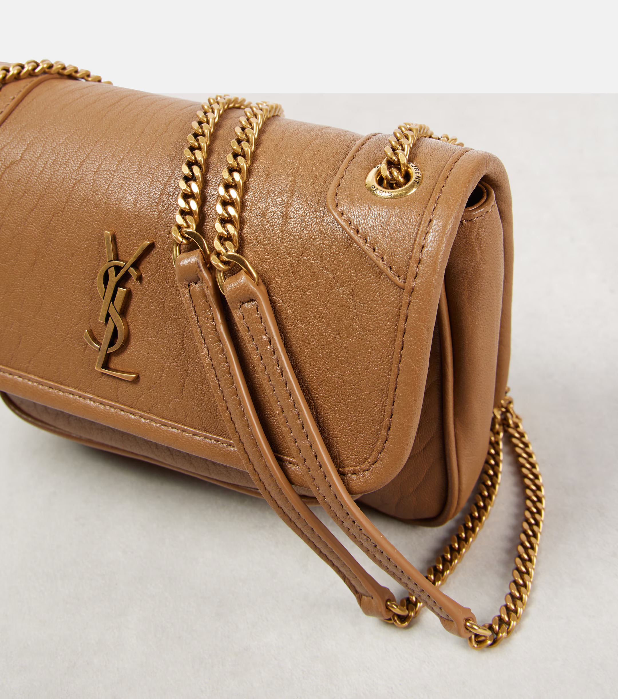 Saint Laurent Niki mini torebka w kolorze camel