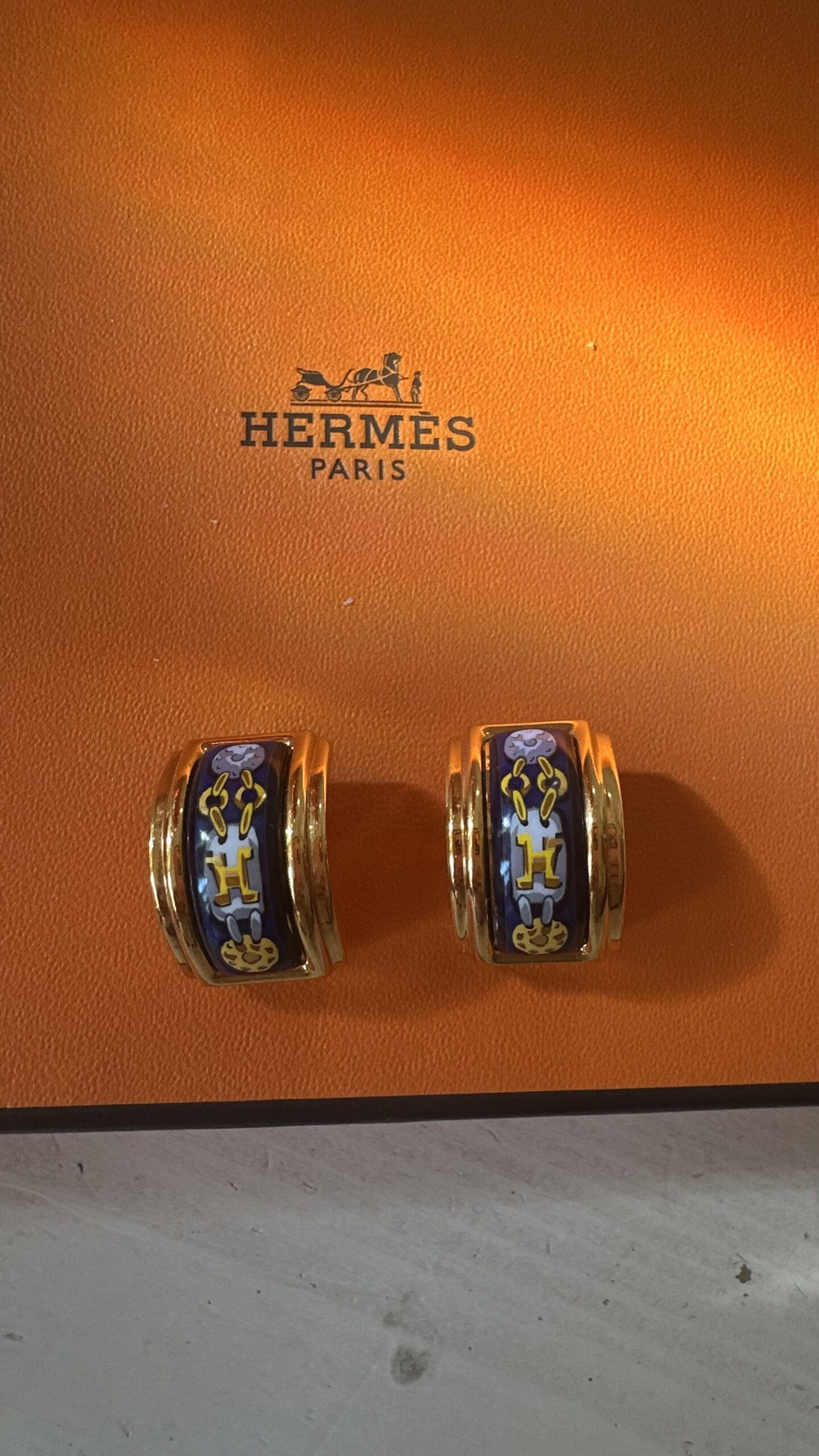 Hermes eleganckie klipsy vintage - obrazek 2