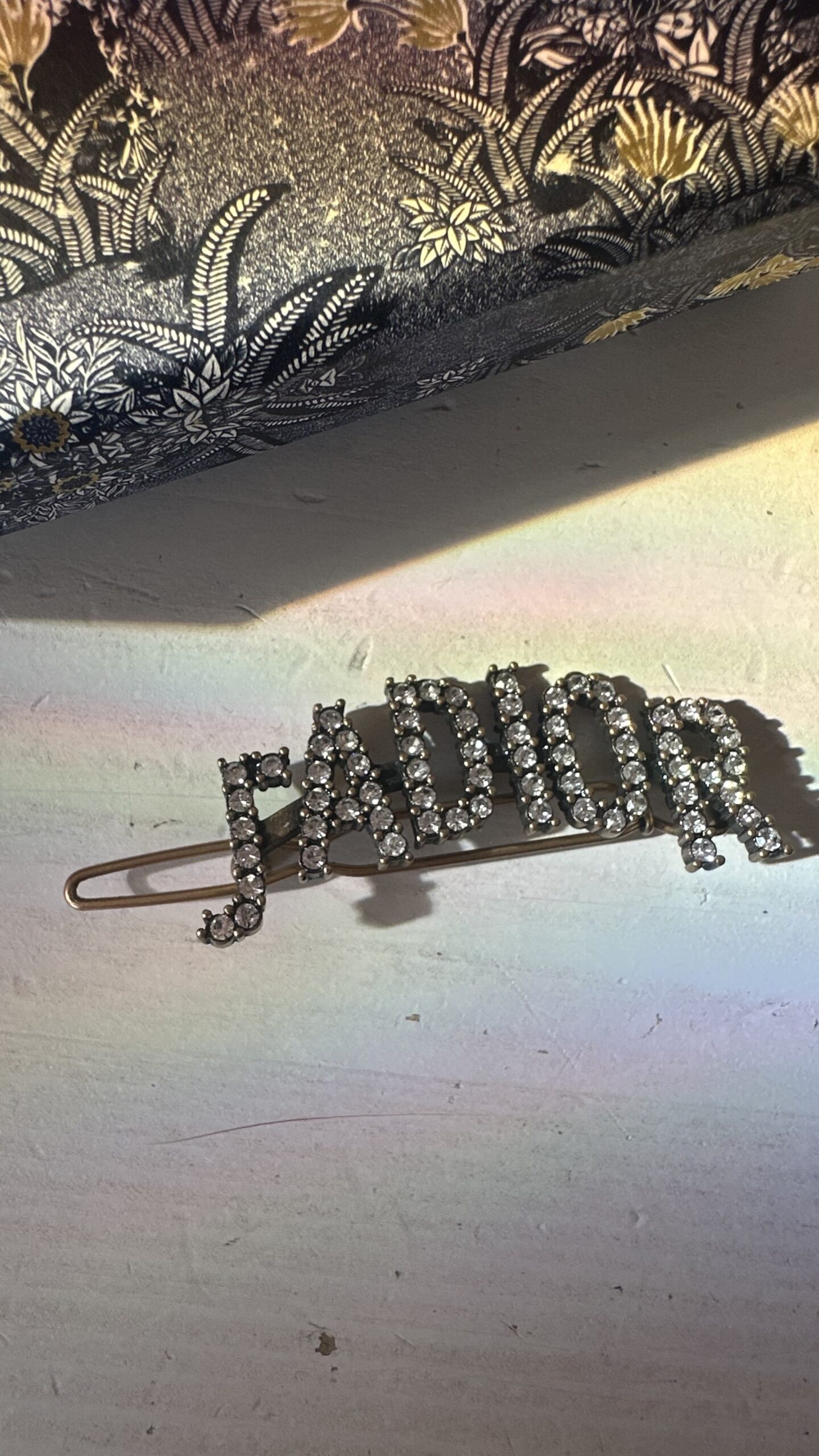 Dior efektowna spinka do włosów z kryształkami - obrazek 2