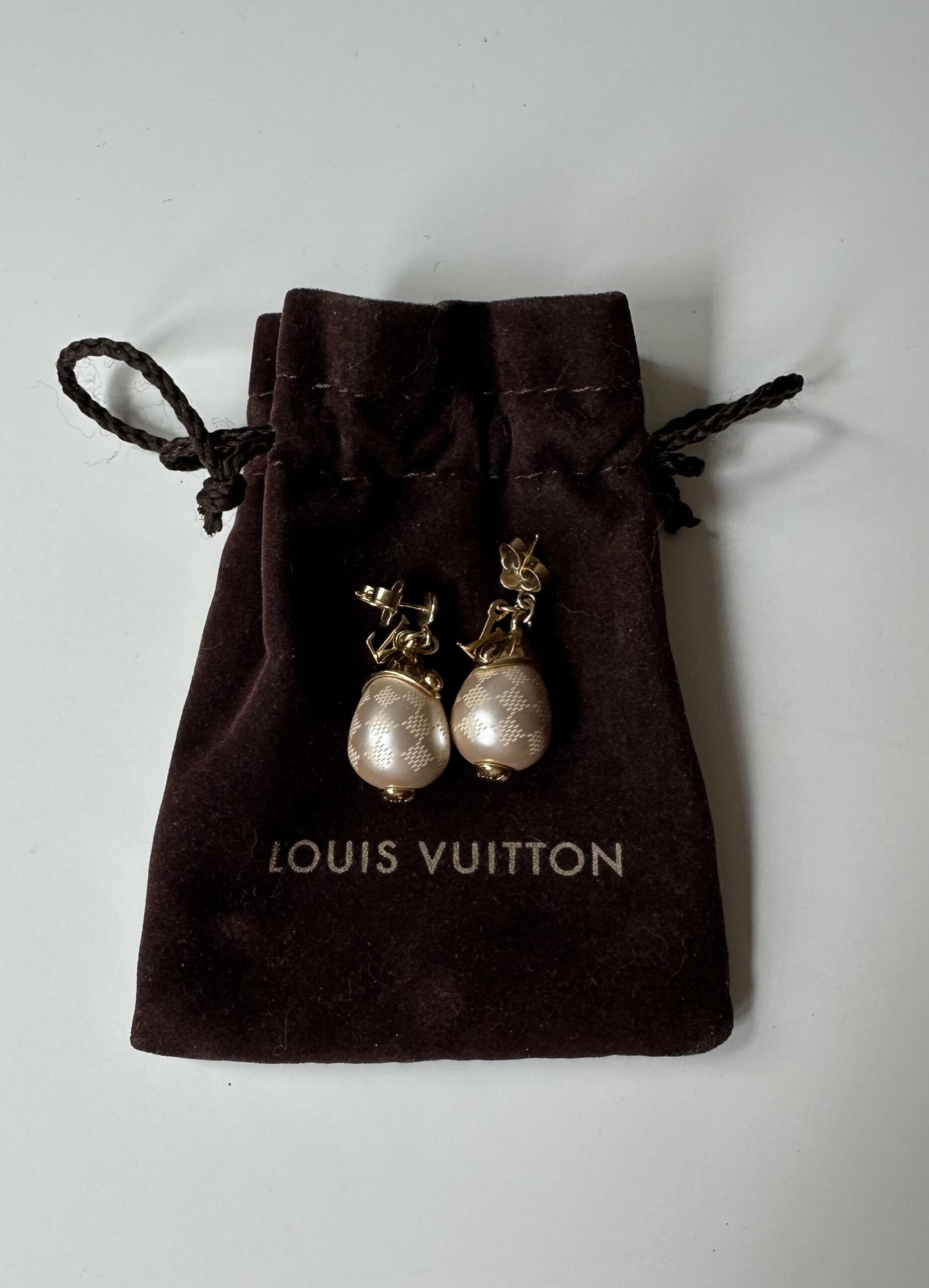 Louis Vuitton kolczyki z perłą vintage
