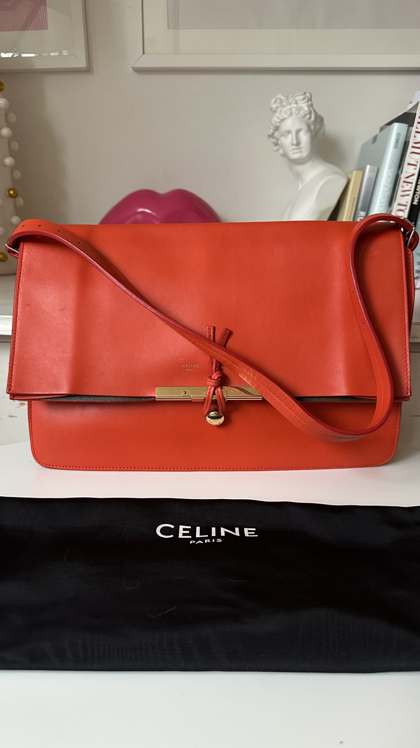 Celine duża klasyczna torebka koralowa - obrazek 2