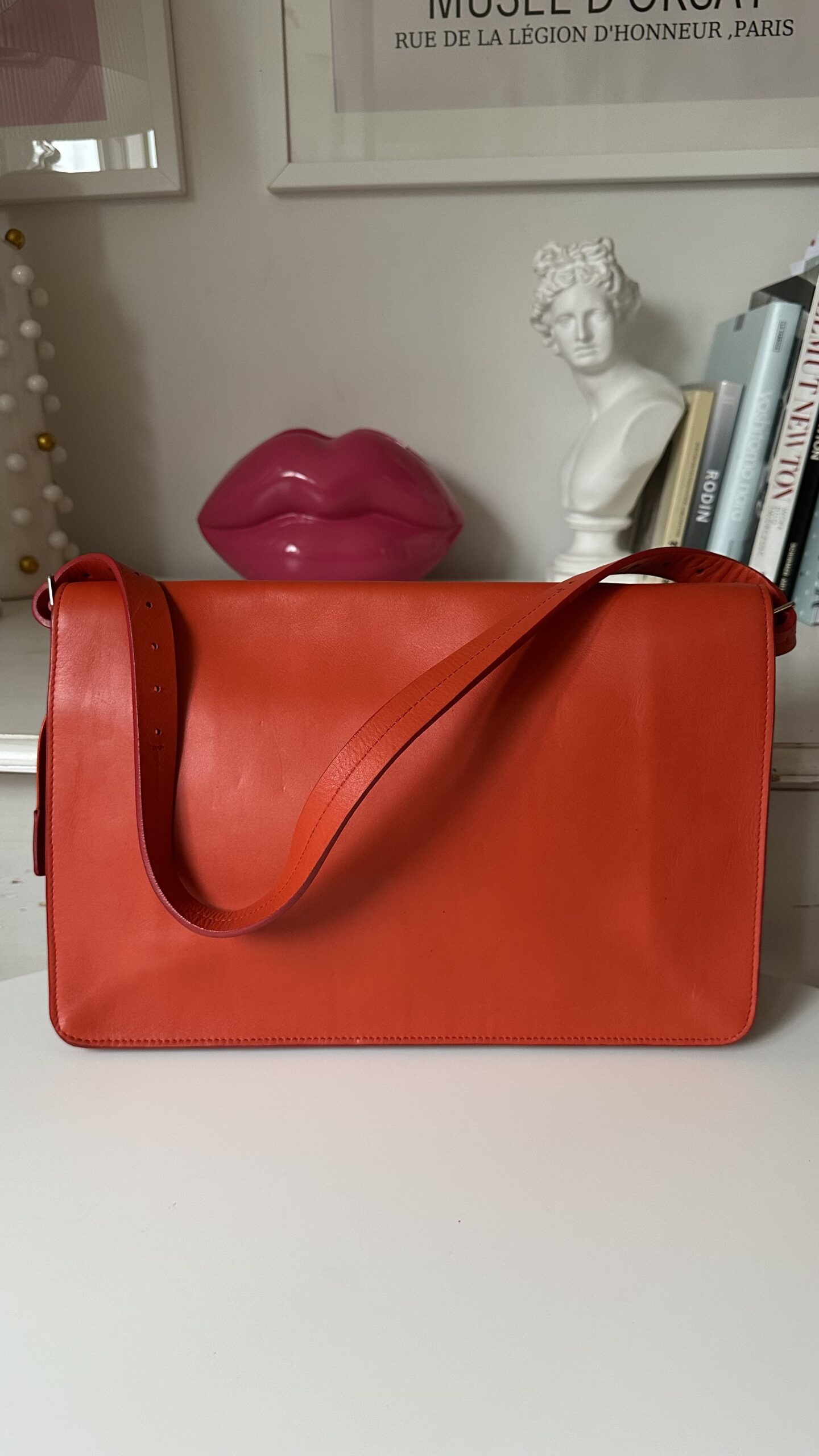 Celine duża klasyczna torebka koralowa - obrazek 4