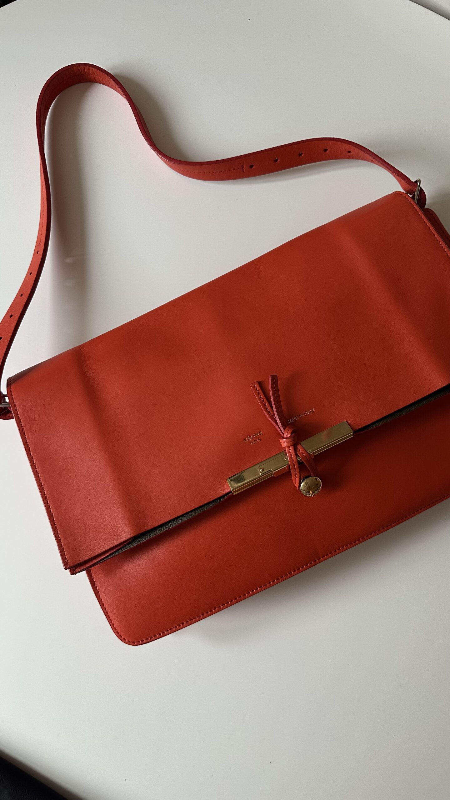 Celine duża klasyczna torebka koralowa - obrazek 6