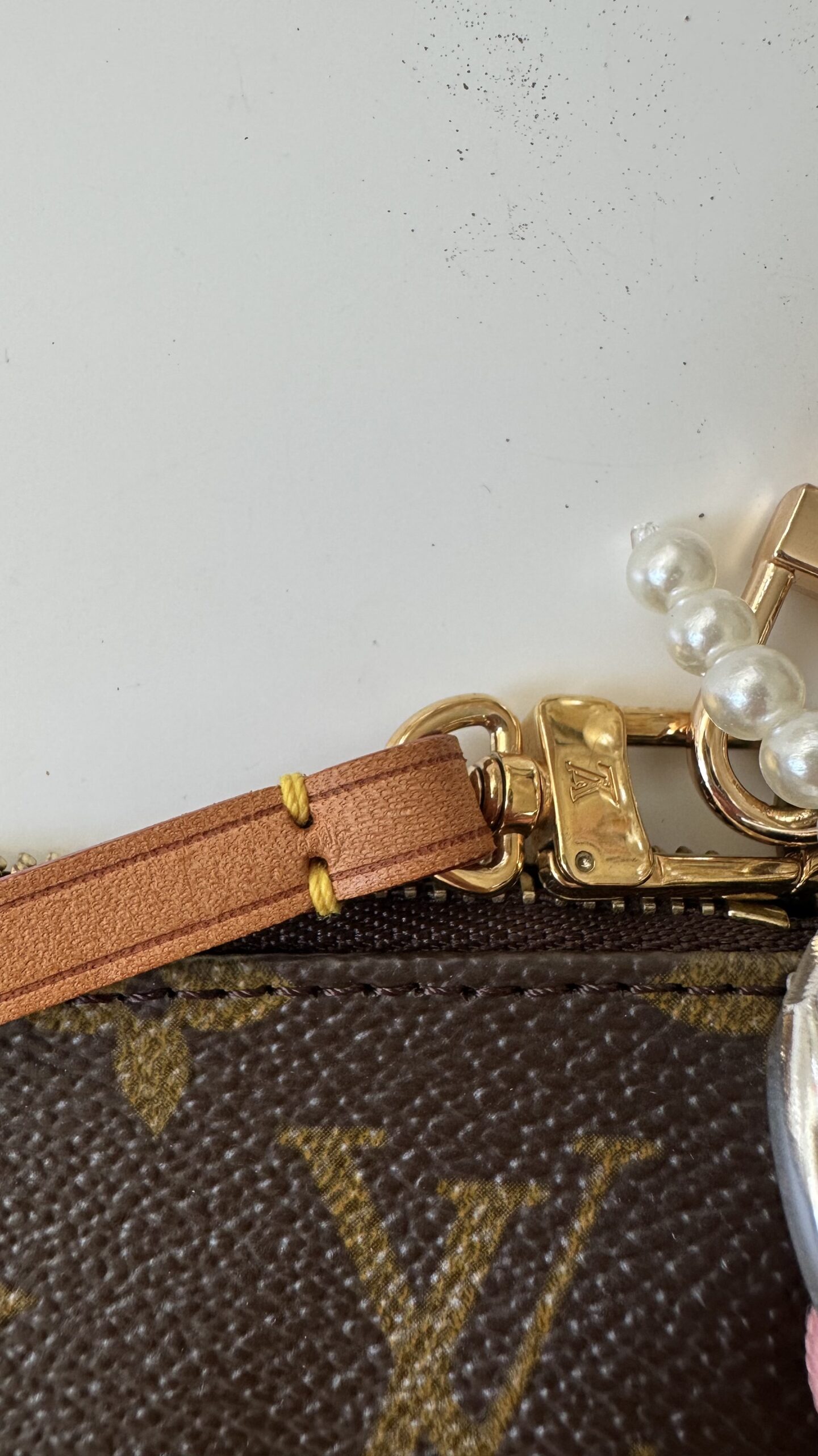 Louis Vuitton pochette monogram - obrazek 5