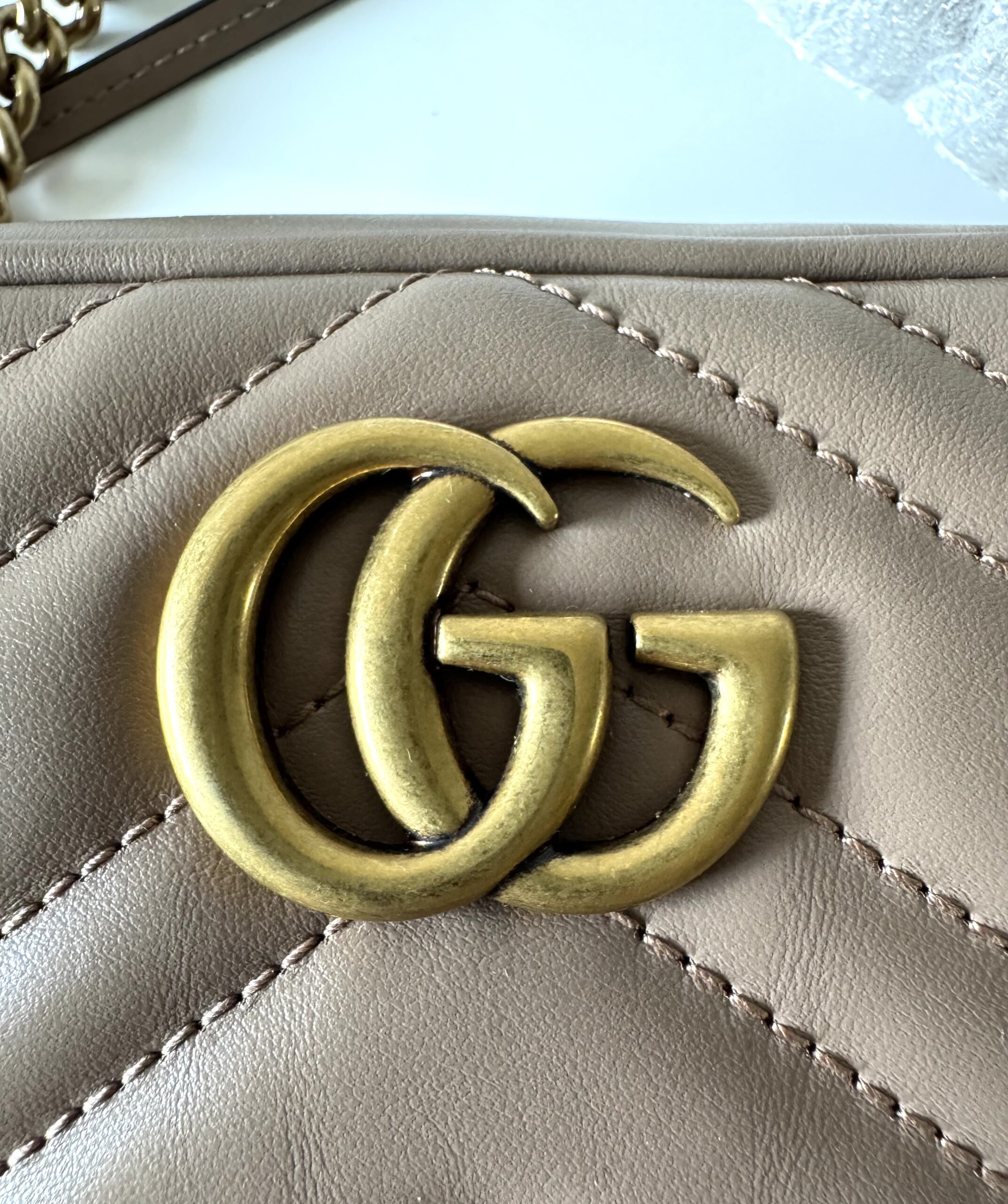 GUCCI GG Marmont Matelassé Mini Bag – torebka - obrazek 8