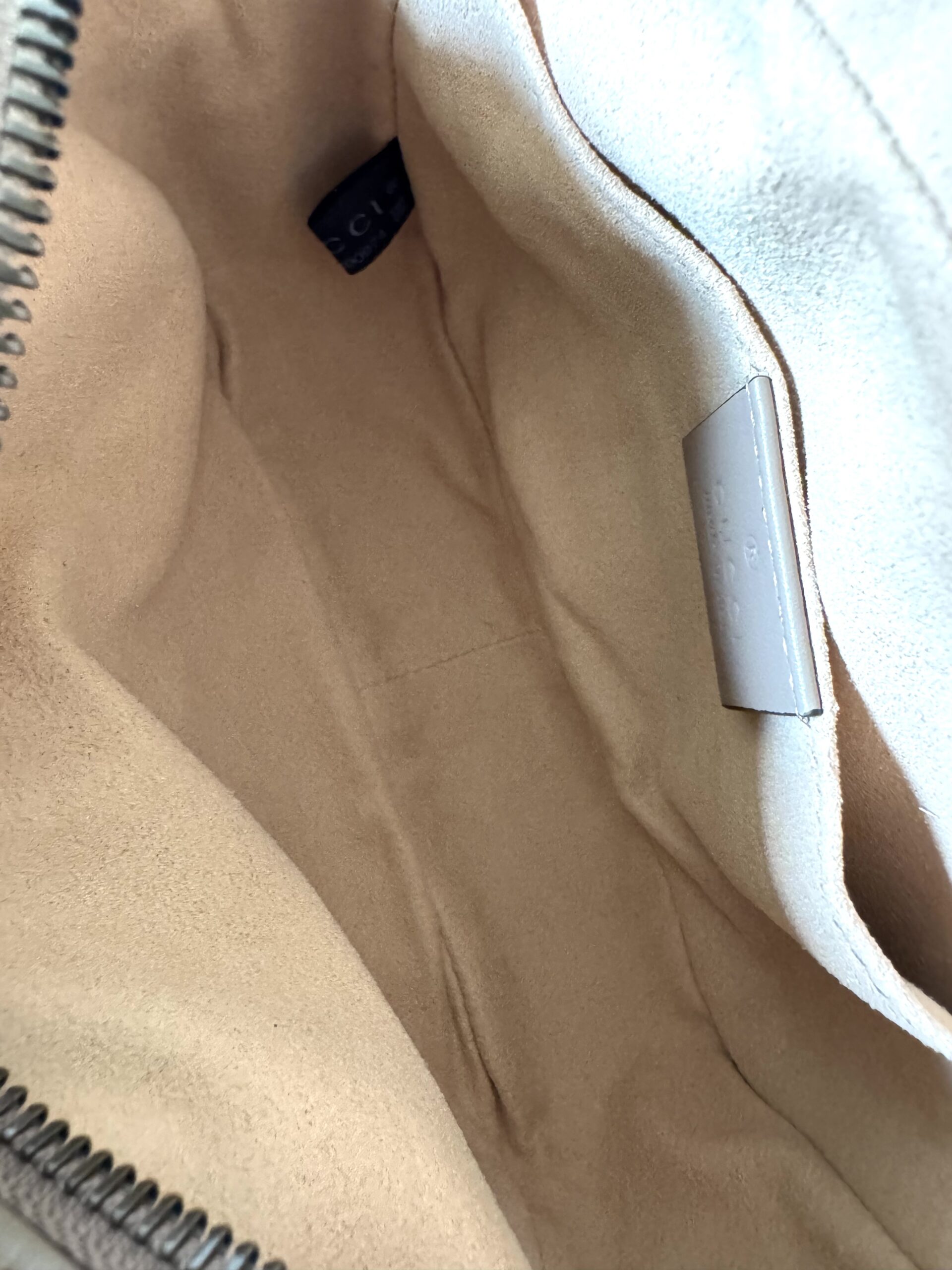 GUCCI GG Marmont Matelassé Mini Bag – torebka - obrazek 11