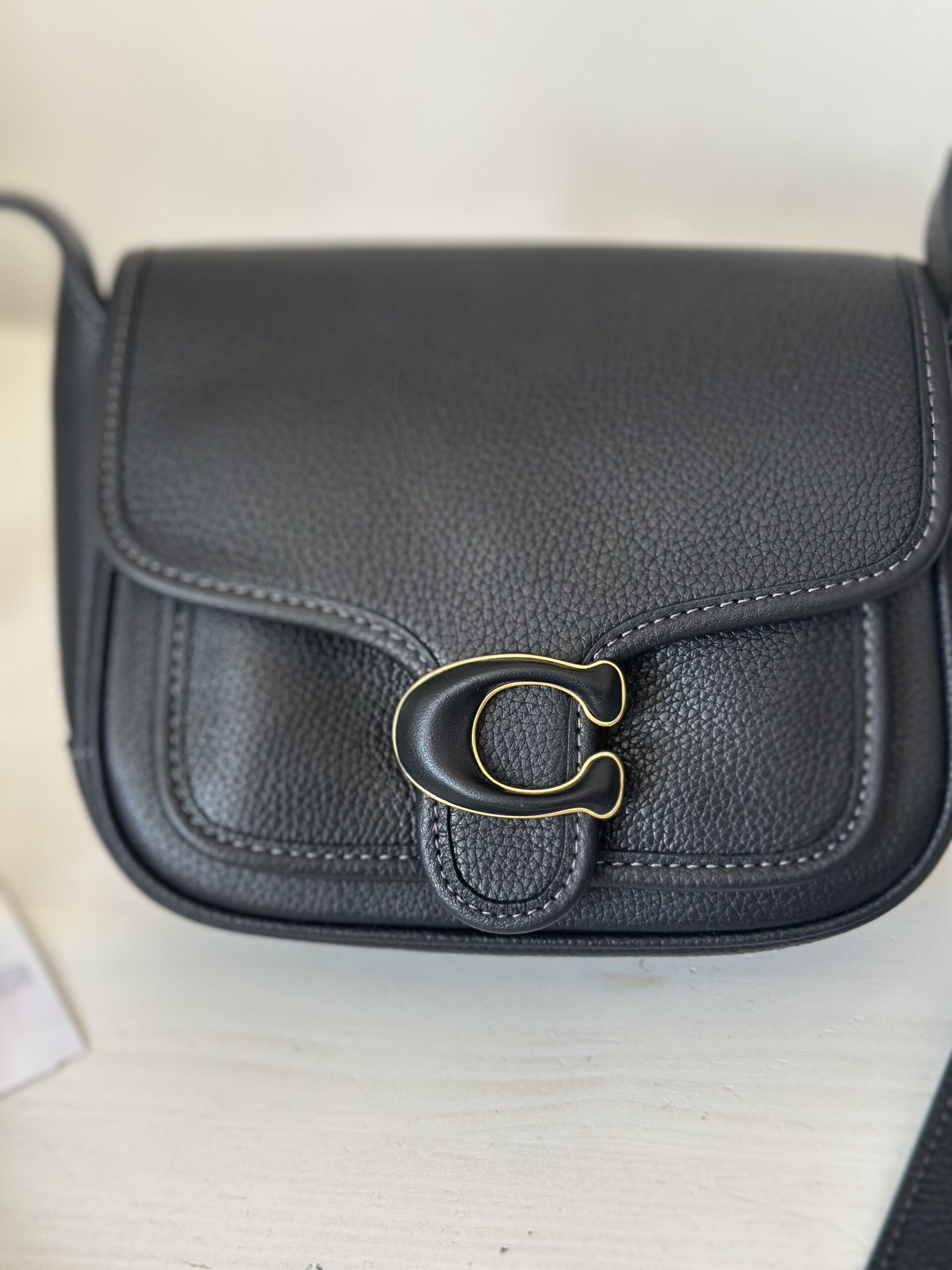 Coach czarna klasyczna torebka - obrazek 2