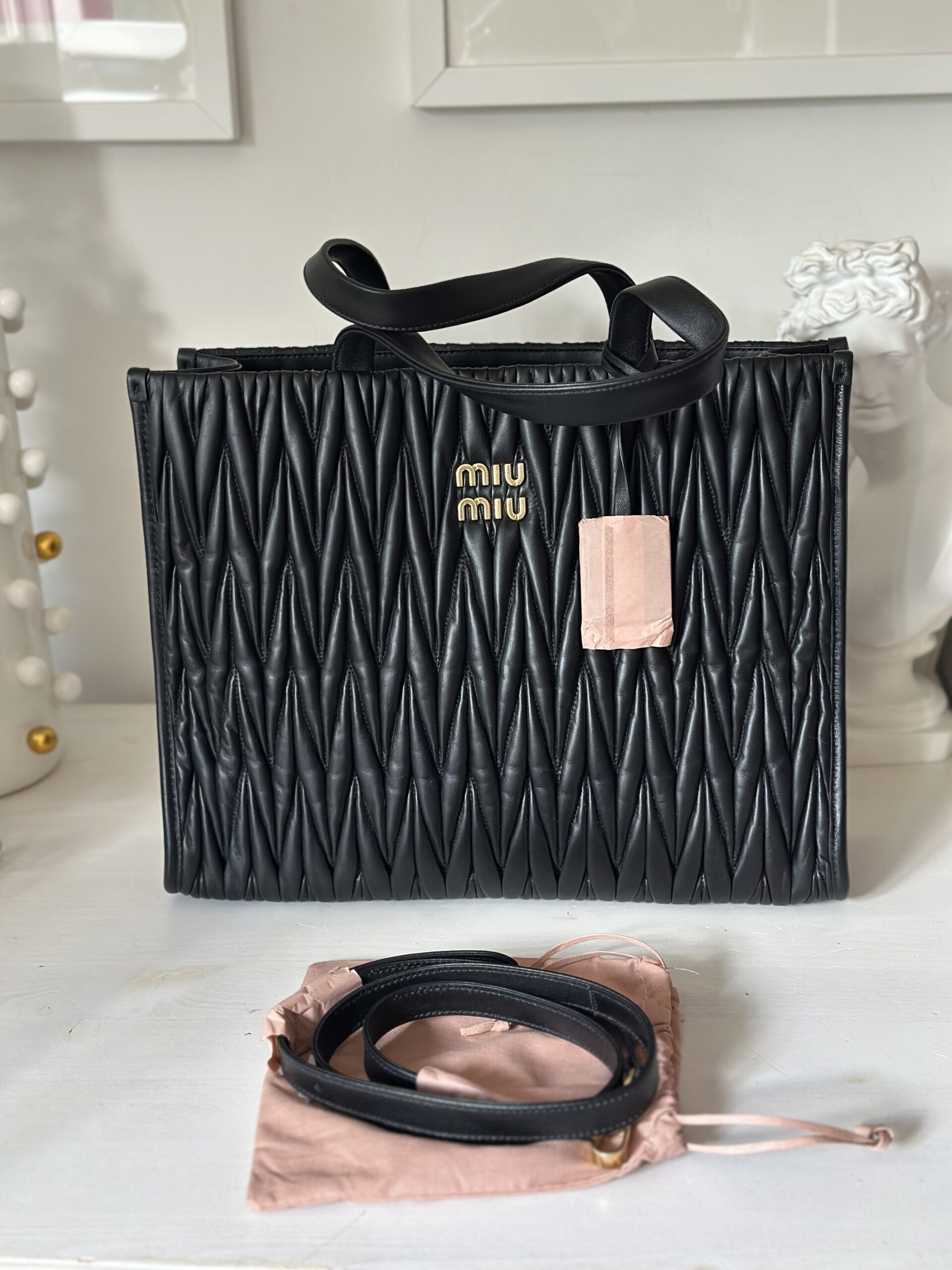 Miu Miu Matelasse czarna duża torebka