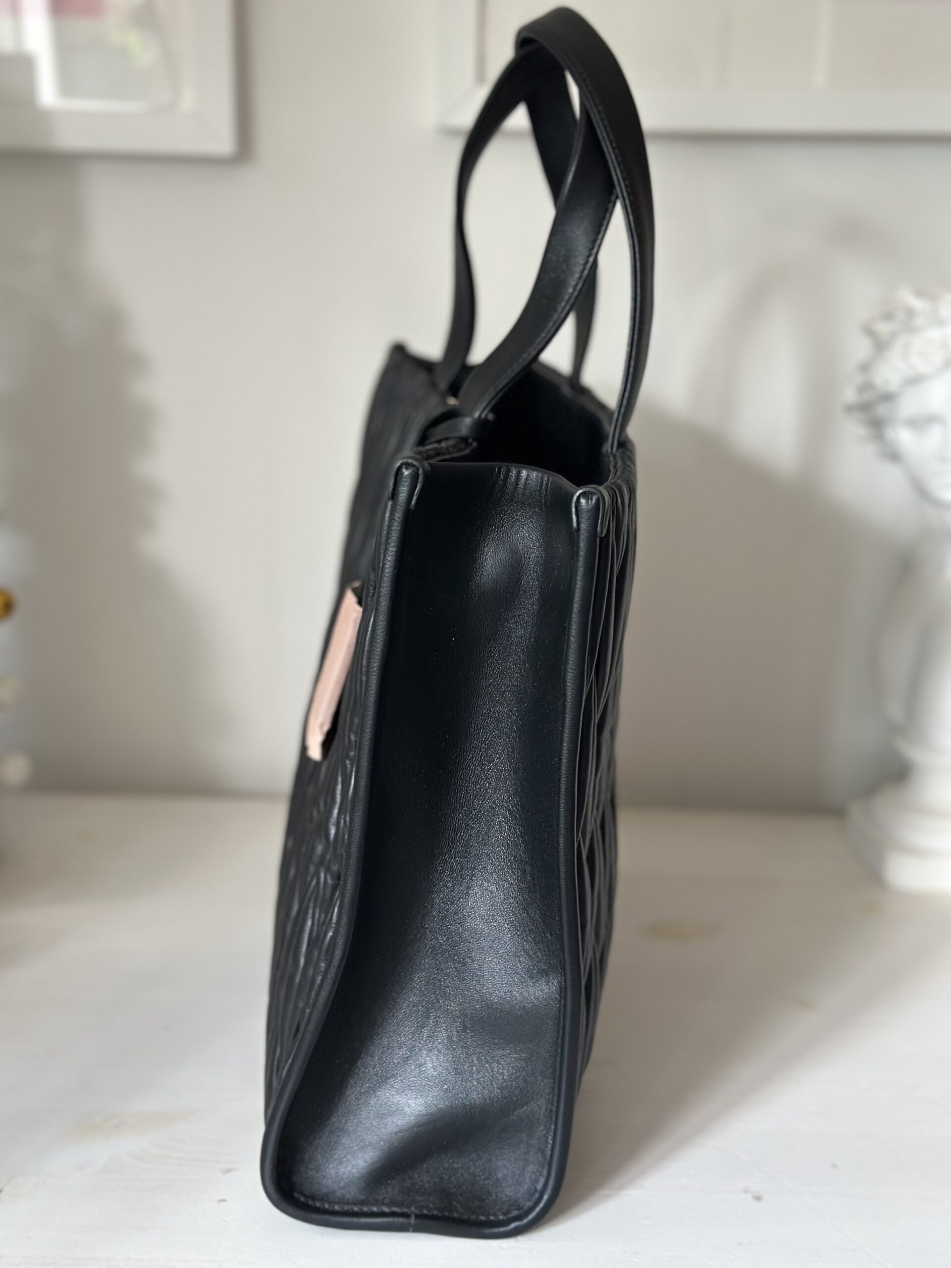 Miu Miu Matelasse czarna duża torebka - obrazek 4