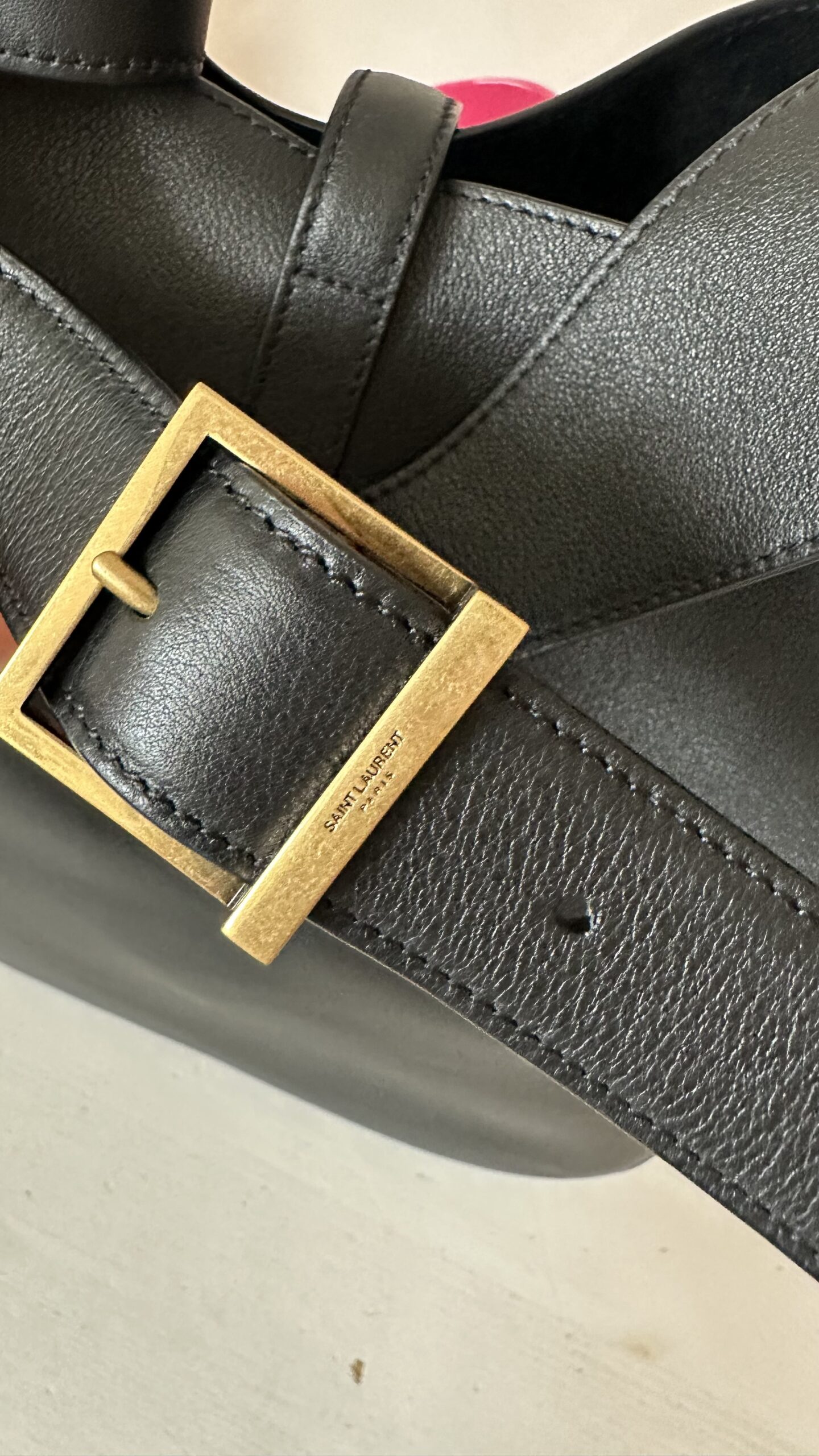 Saint Laurent LE 5 À 7 supple LARGE czarna torebka - obrazek 6