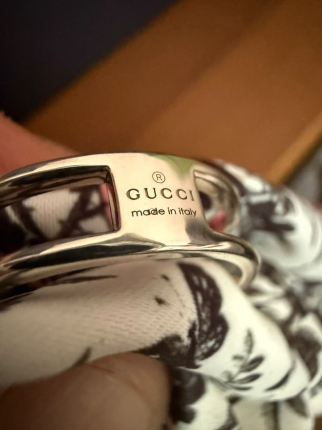 Gucci srebrny pierścionek logo GG rozmiar 19 - obrazek 4