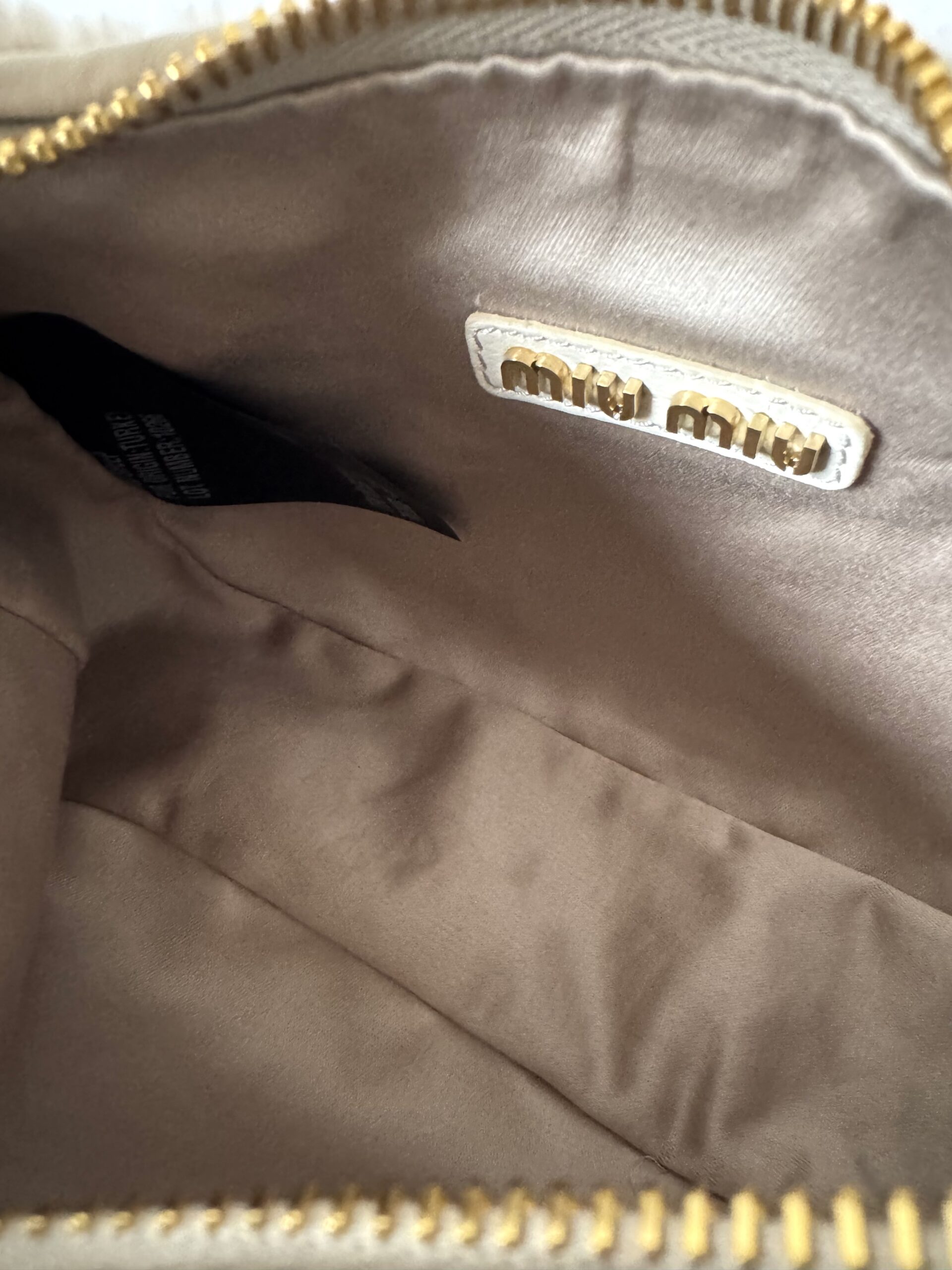 MIU MIU Wander Shearling Shoulder bag – torebka - obrazek 9