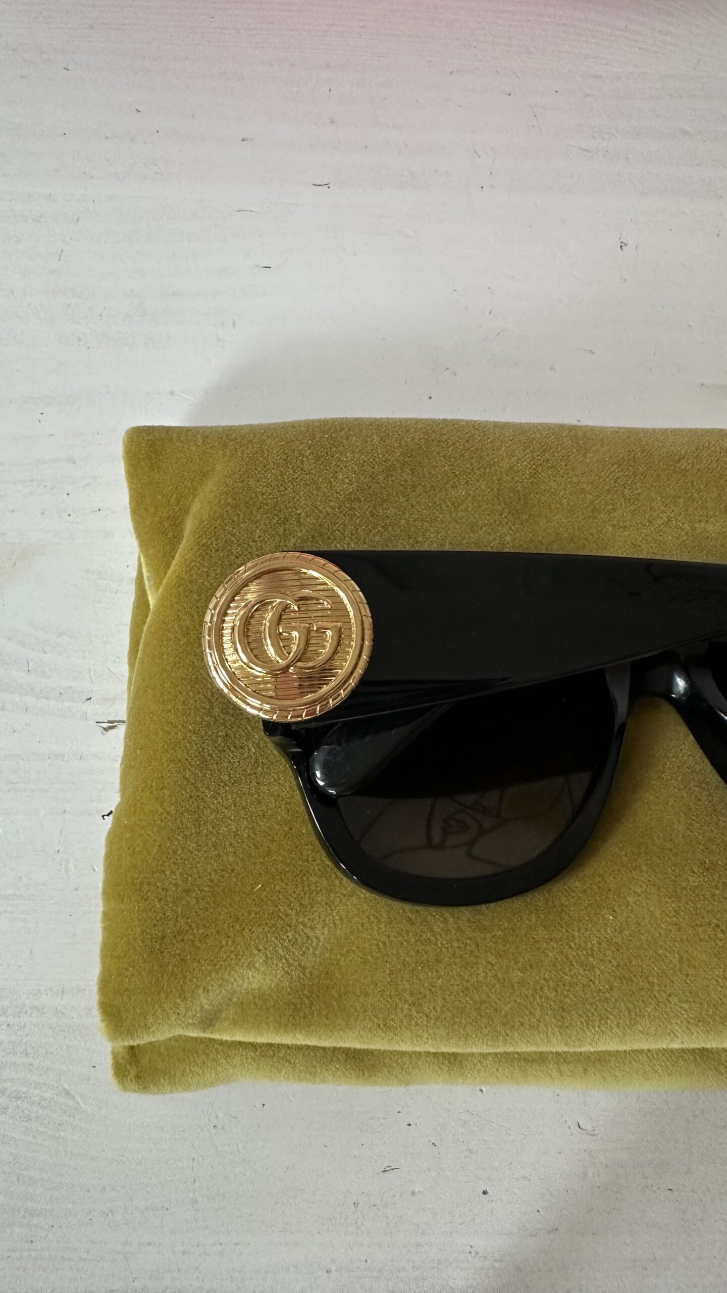 Gucci czarne klasyczne okulary - obrazek 3