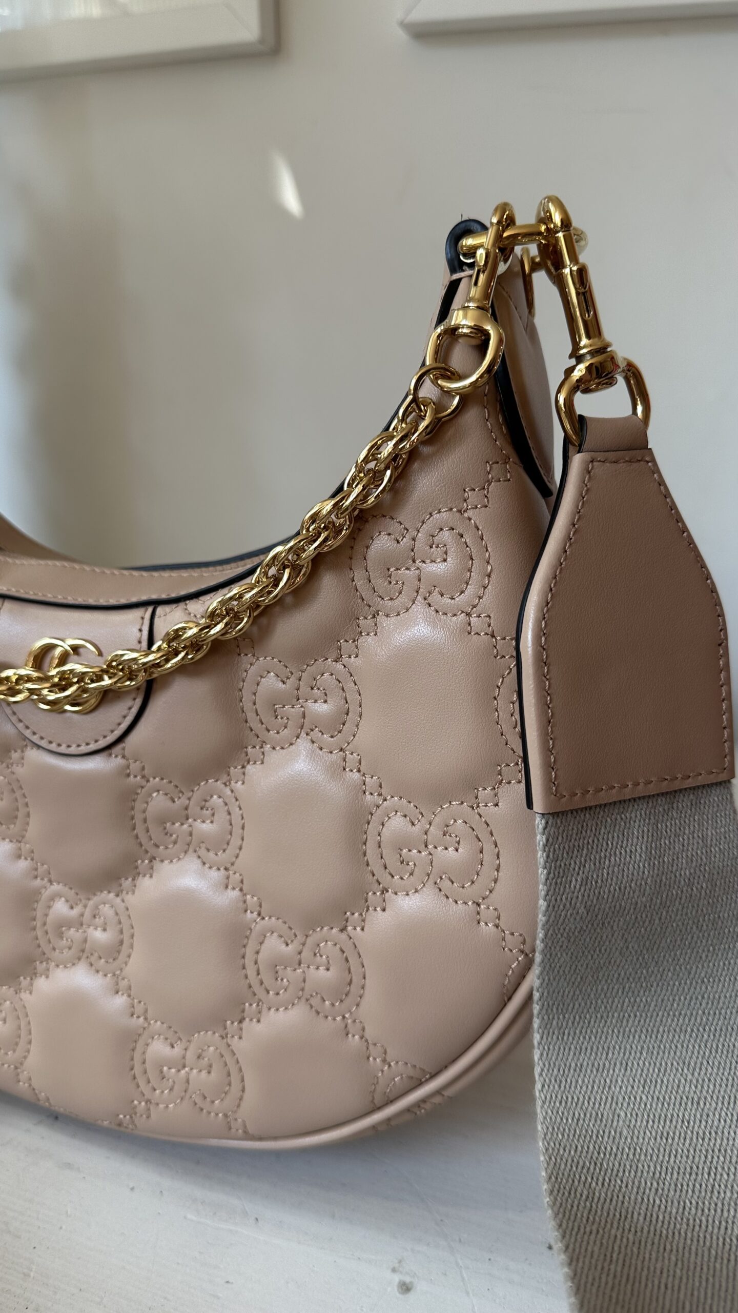 Gucci small Matelasse Shoulder Bag pudrowy róż torebka - obrazek 6