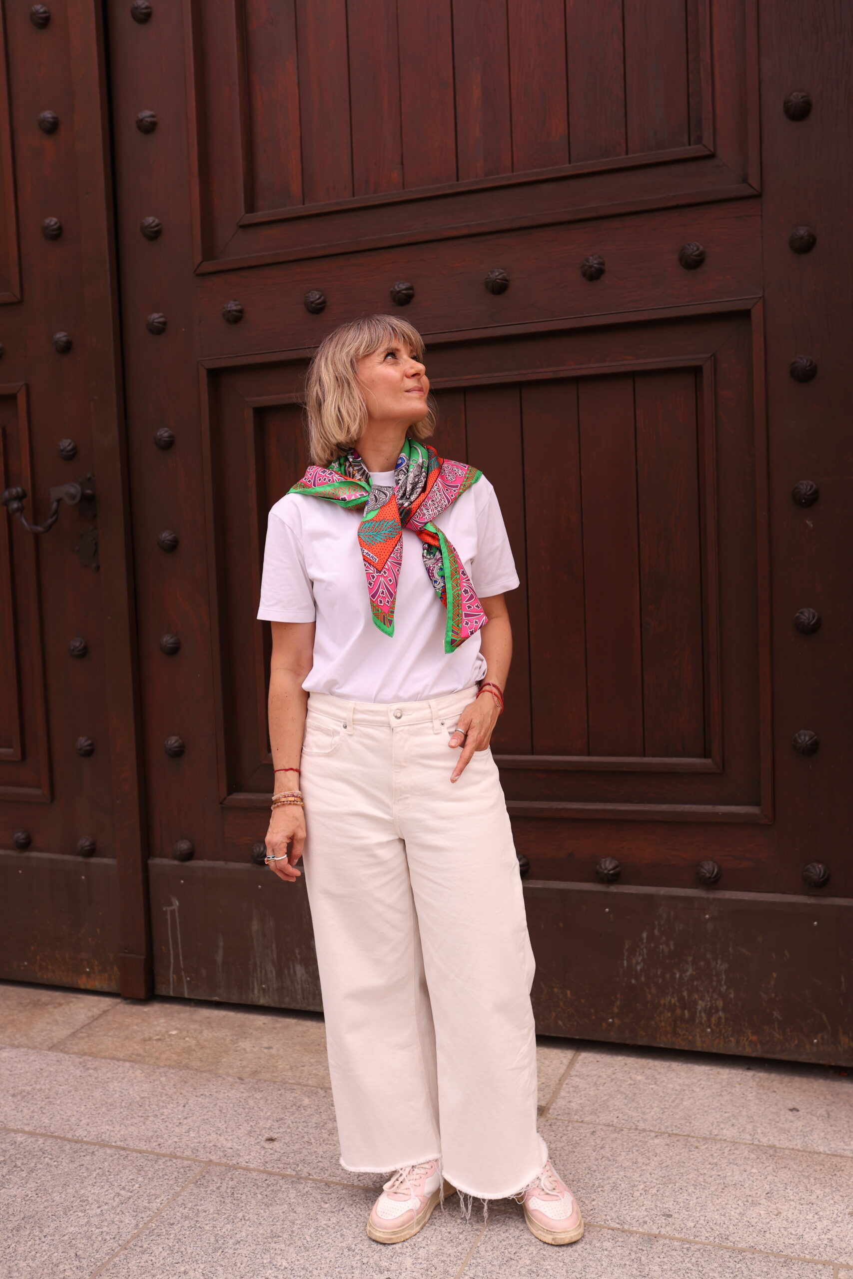 Hermes jedwabna chusta apaszka kolory - obrazek 3