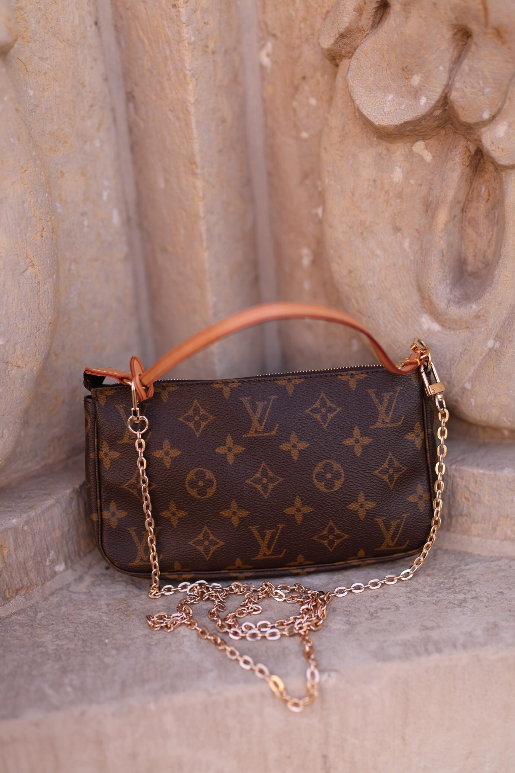 Louis Vuitton pochette monogram vintage - obrazek 6