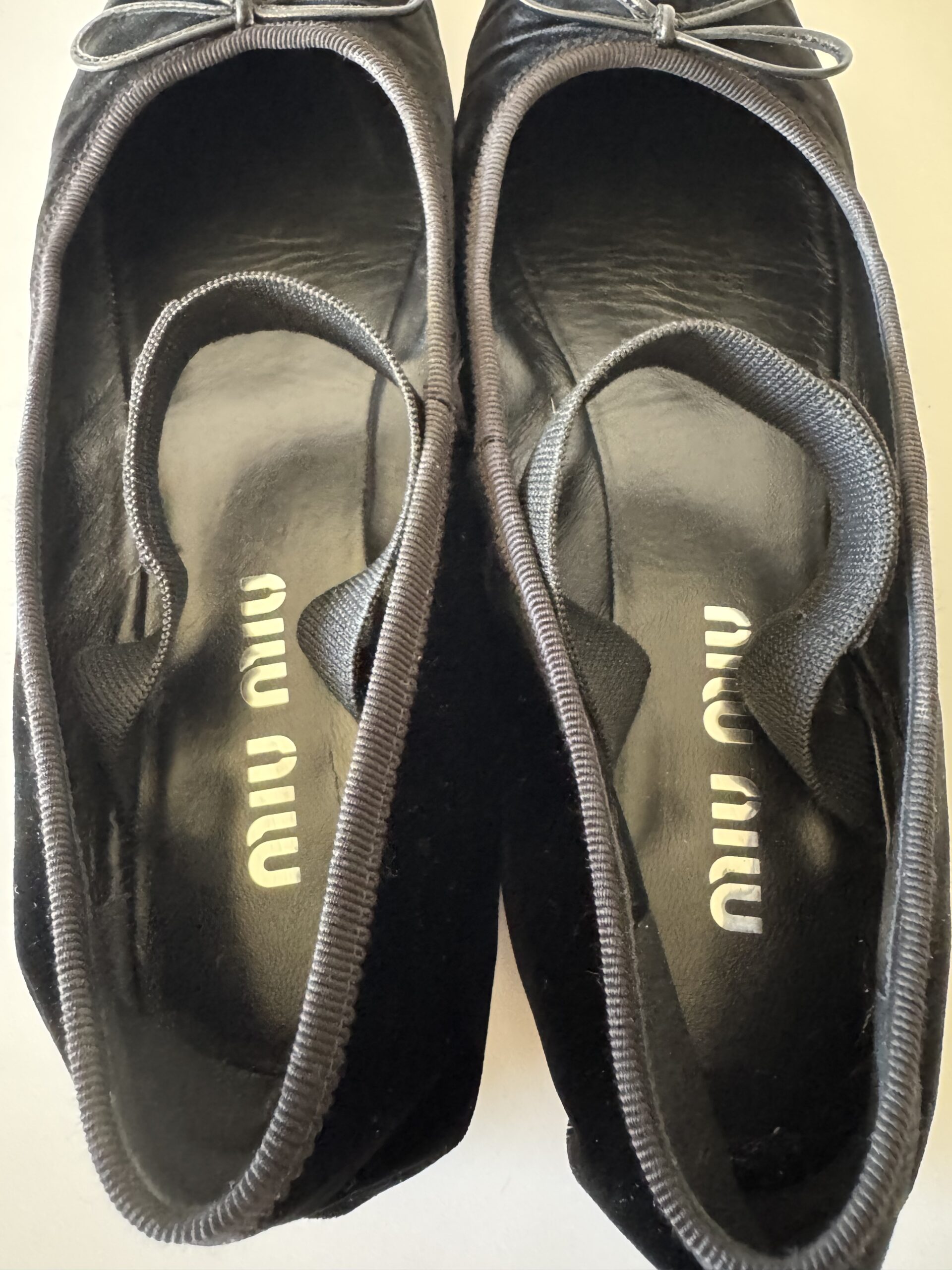 MIU MIU Velvet Ballet Flats - aksamitne baleriny - obrazek 9