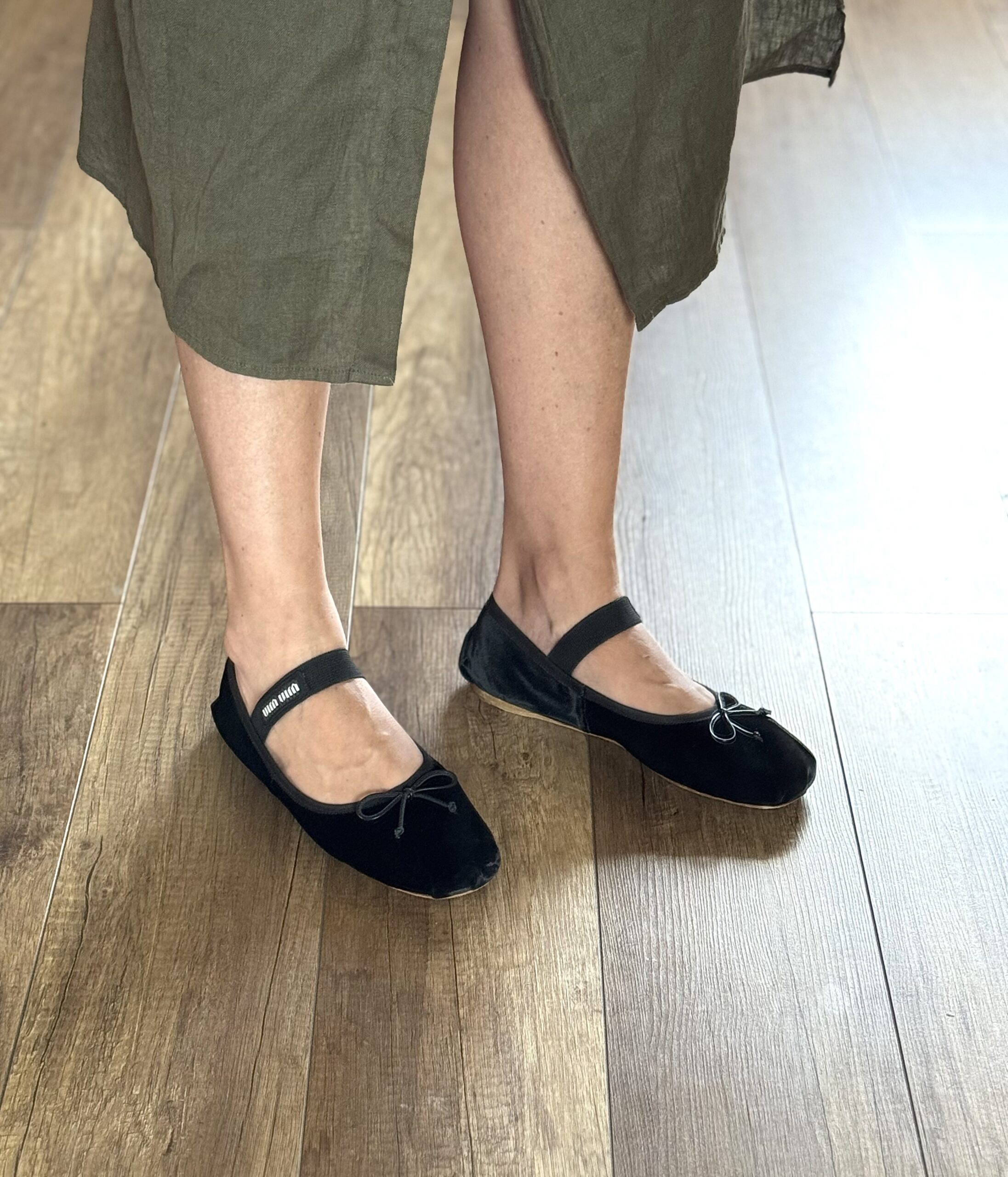 MIU MIU Velvet Ballet Flats - aksamitne baleriny - obrazek 15