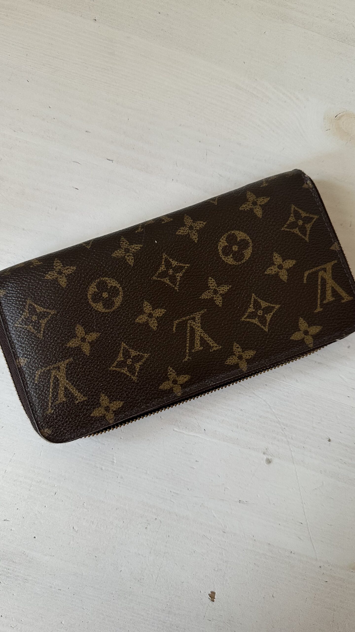Louis Vuitton momogram klasyczny portfel