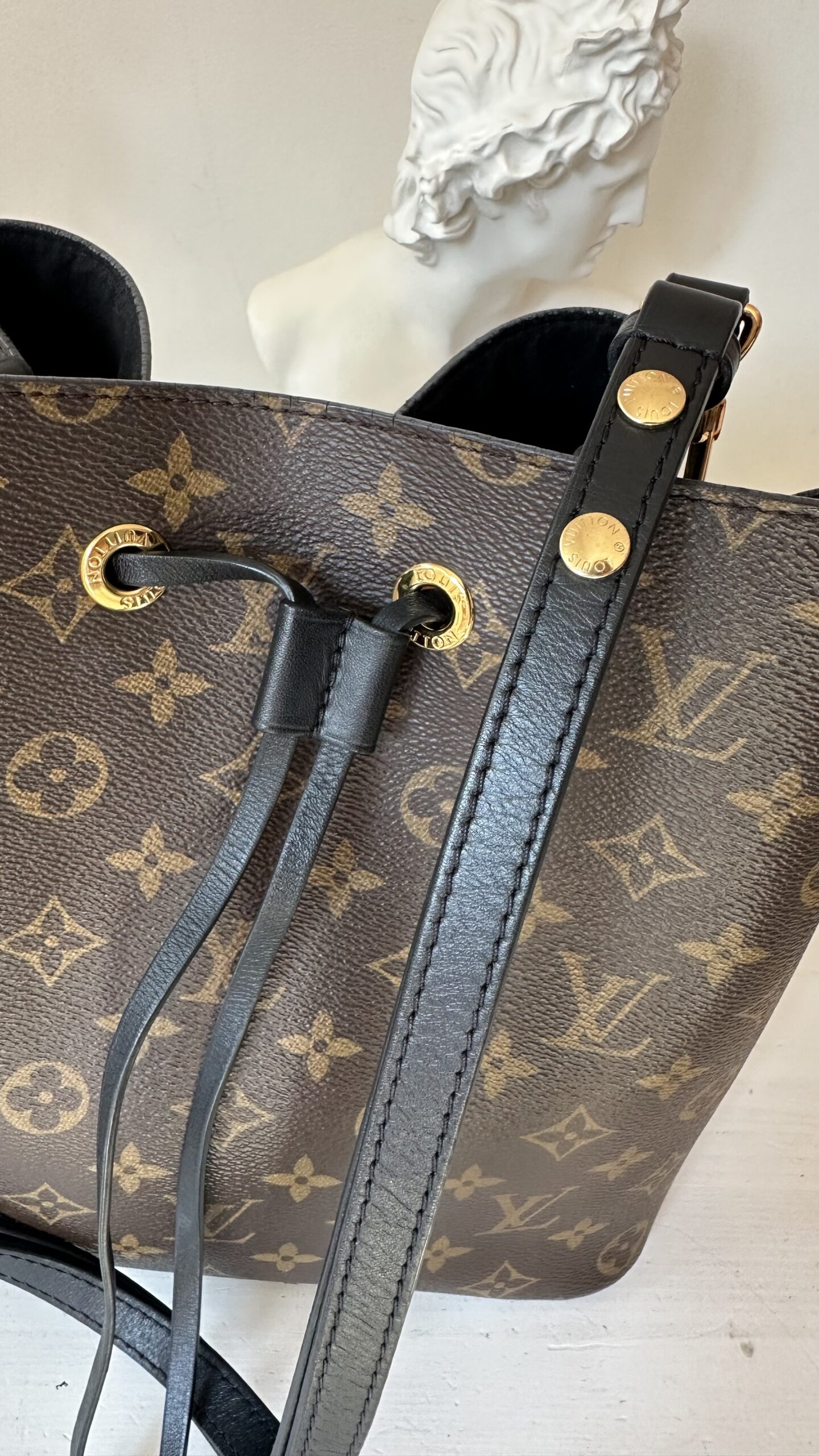 Louis Vuitton NeoNoe klasyczny worek monogram - obrazek 4