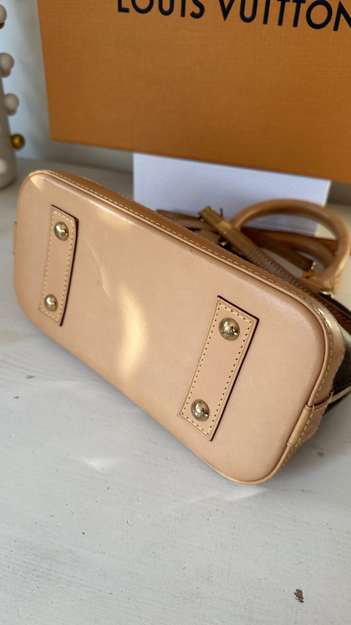 Louis Vuitton Alma bb monogram - obrazek 7